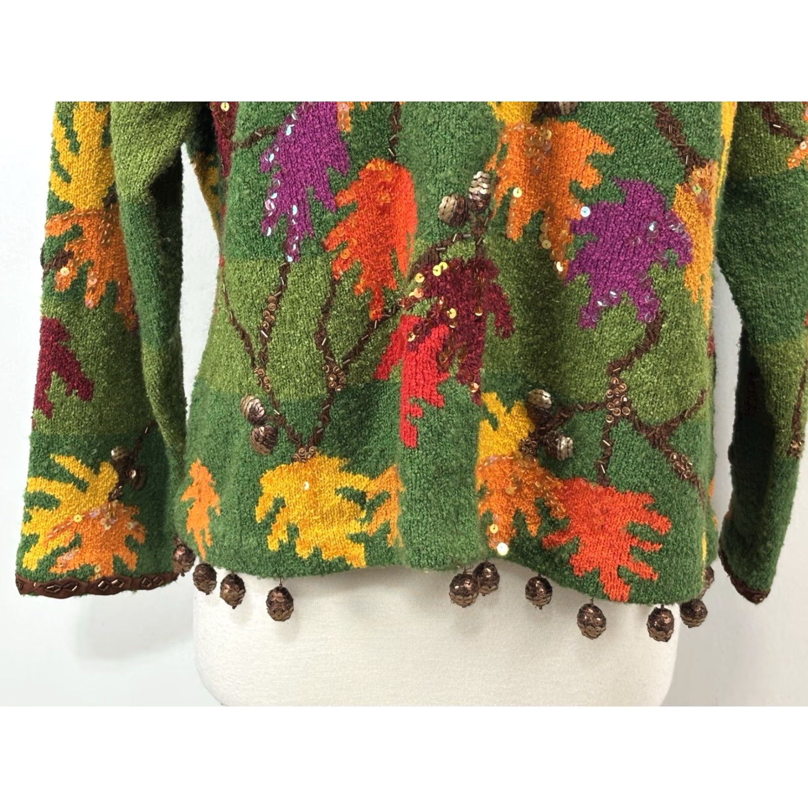 X-LARGE VINTAGE Design Options Sweater Cardigan Women XL Green Leaves Ramie Blend 3D Acorns Sequin Fall 90s Style Mens? Womens? (Note: Gender at end) Size XL / US 12-14 / IT 48-50 - 6 Thumbnail
