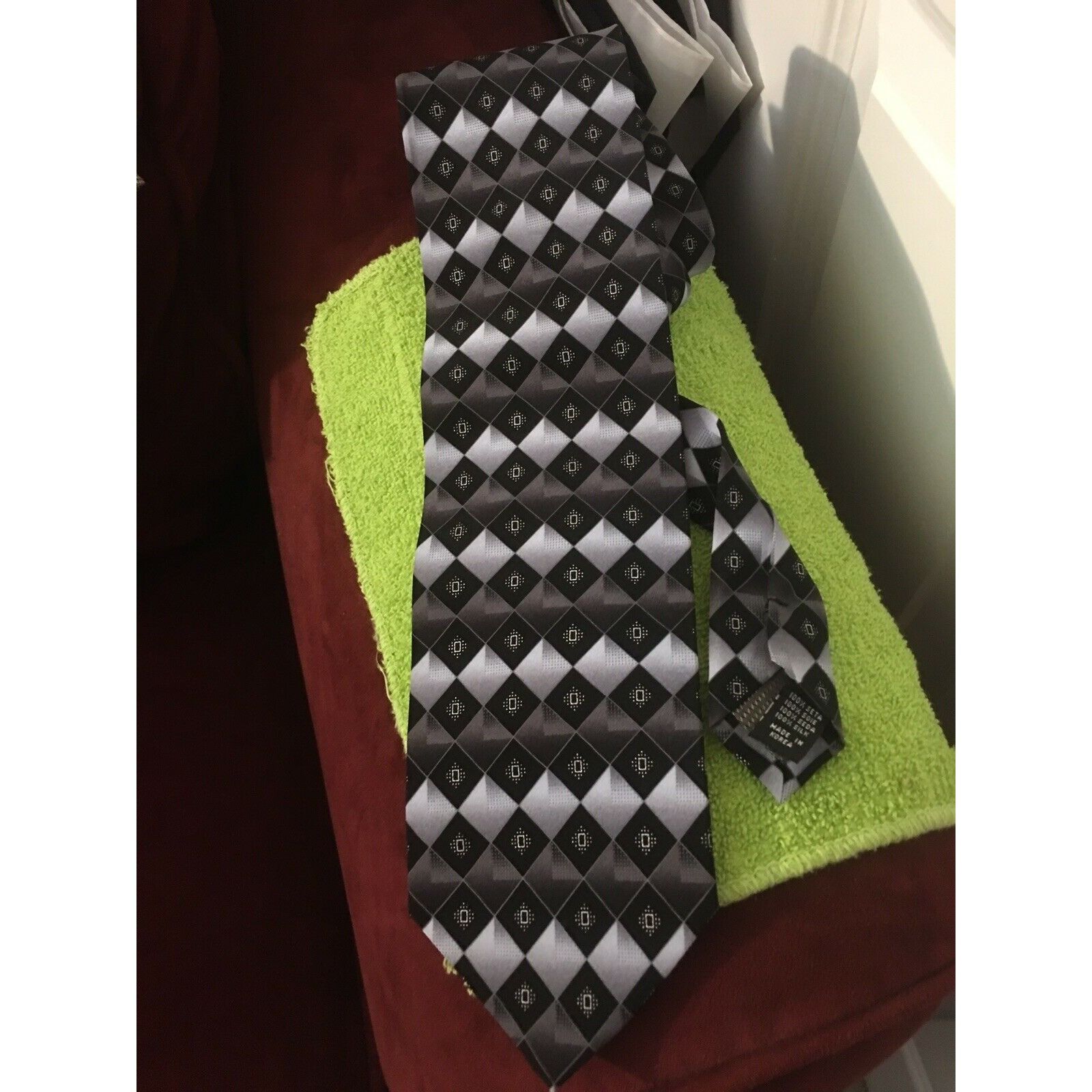 Other CHAS REED & CO HANDMADE TIE Men’s Gray/ Black Diamond Silk T Size ONE SIZE - 3 Thumbnail