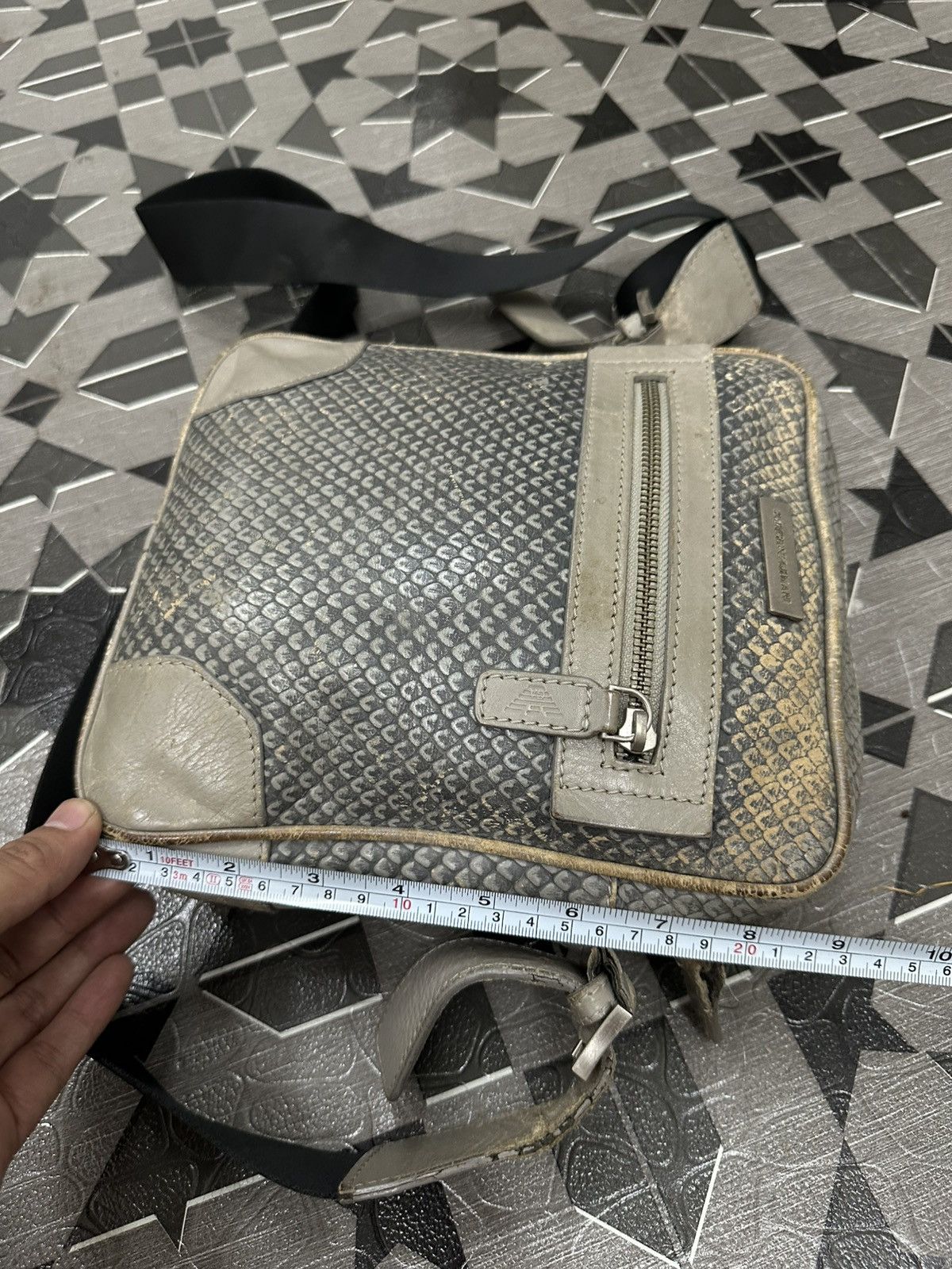 Emporio Armani Vintage 1990 Emporio Armani Fish Leather Sling Bag Size ONE SIZE - 13 Thumbnail