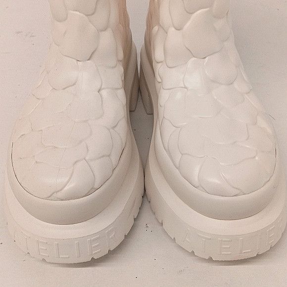 Valentino Valentino Garavani Women Ivory Rose Atelier Mid Boots - EU36 Size US 6 / IT 36 - 5 Thumbnail