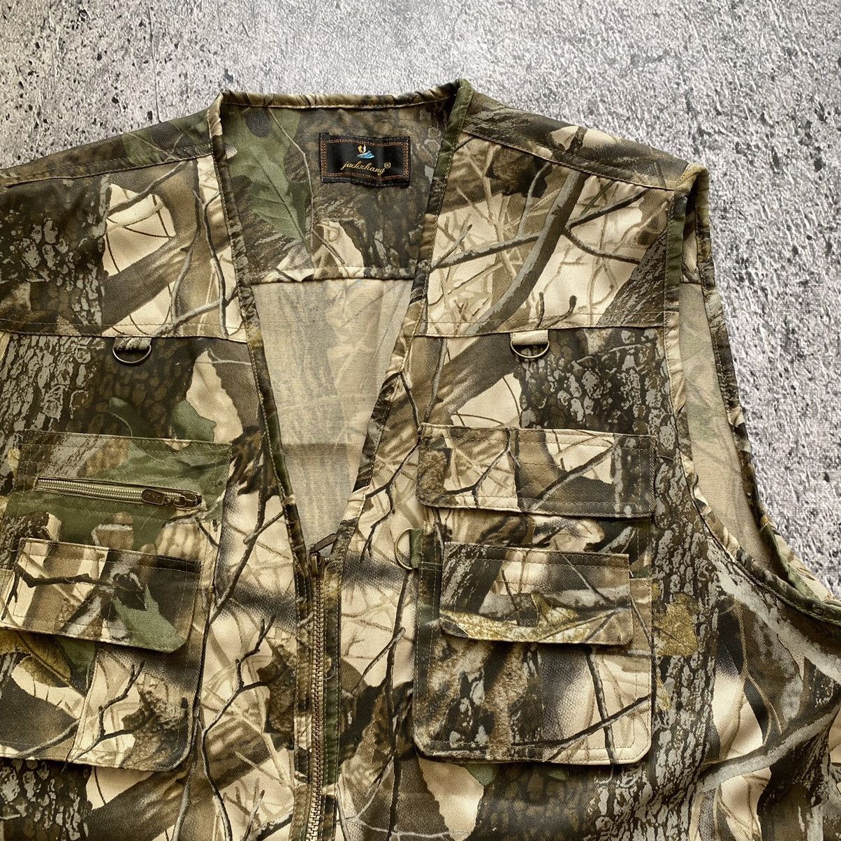Japanese Brand 90s vintage military multi pocket vest jacket Size US L / EU 52-54 / 3 - 5 Thumbnail