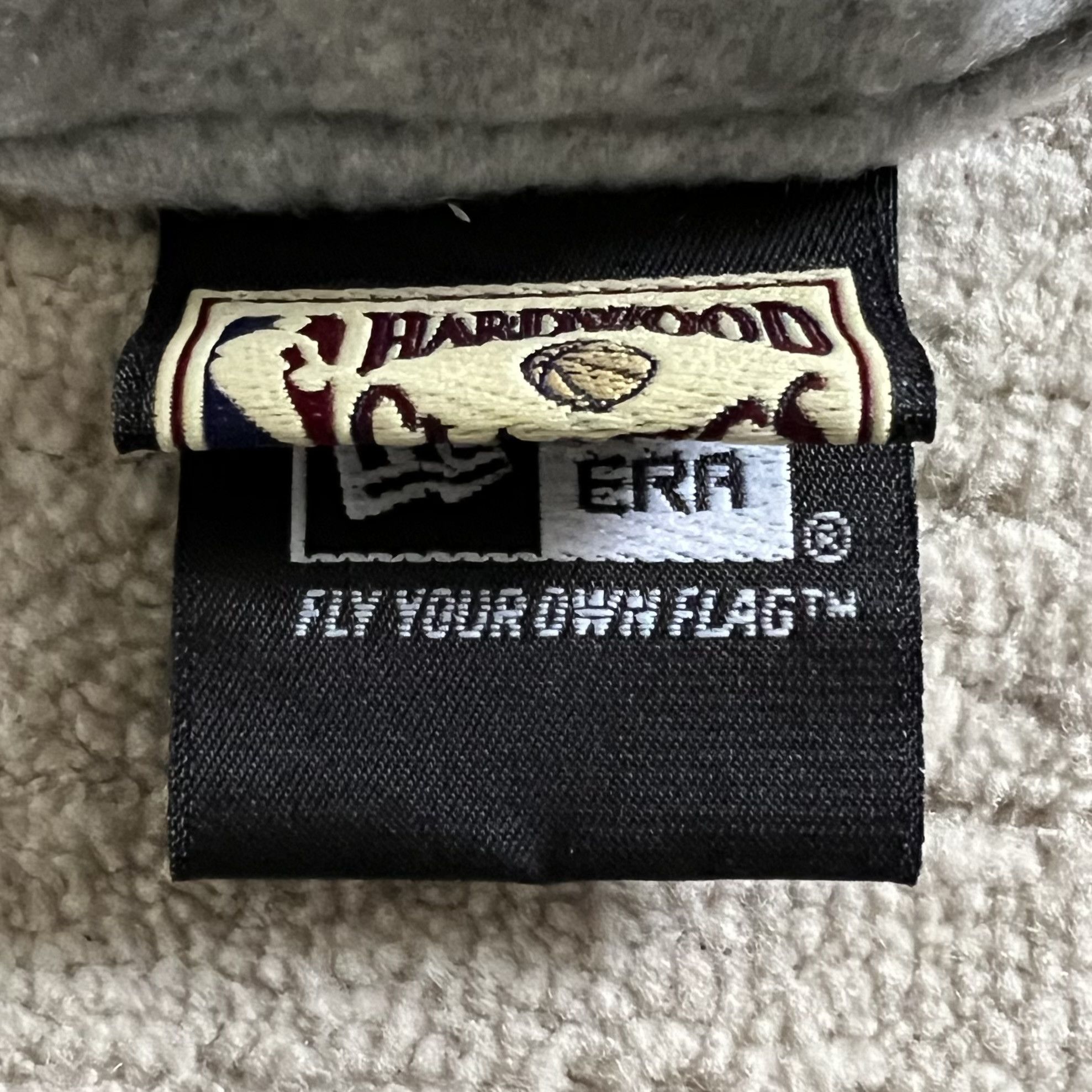 Mitchell & Ness × New Era Chicago Bulls Mitchell and Ness Pom Beanie Size ONE SIZE - 3 Thumbnail