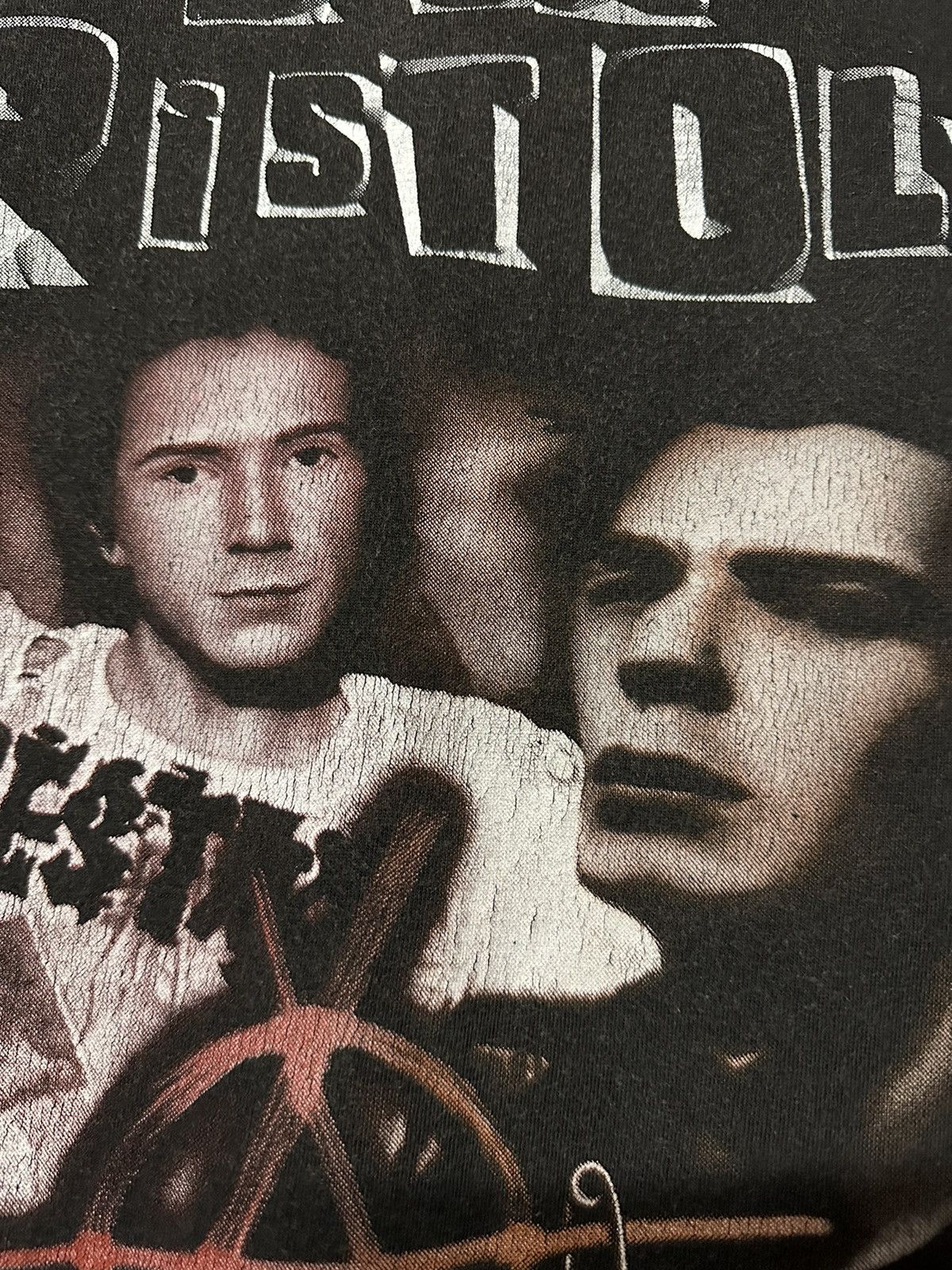 Band Tees Vintage Sex Pistols Punk Not Dead Sun Faded Tee Size US XL / EU 56 / 4 - 3 Thumbnail