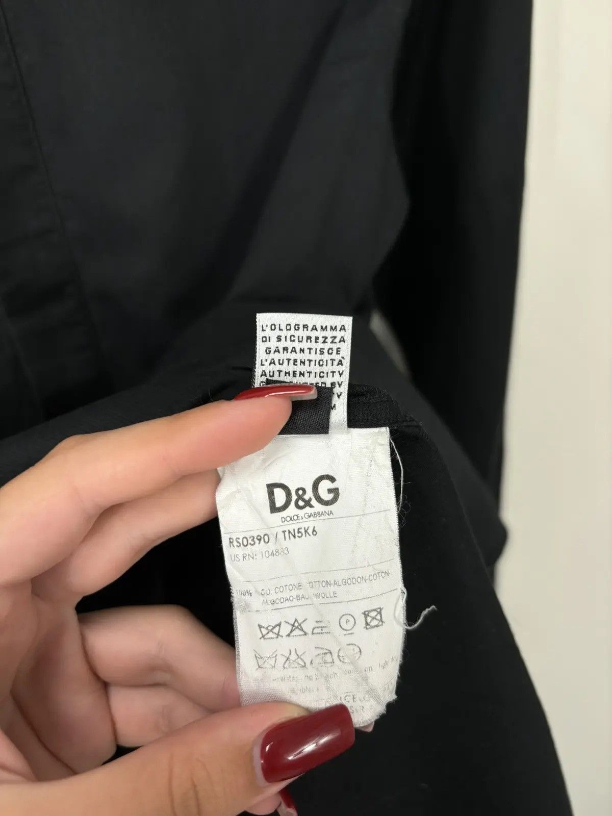 Dolce & Gabbana × Vintage Vintage Dolce & Gabbana Men's Formal Black Button Up Shirt Size US S / EU 44-46 / 1 - 12 Thumbnail