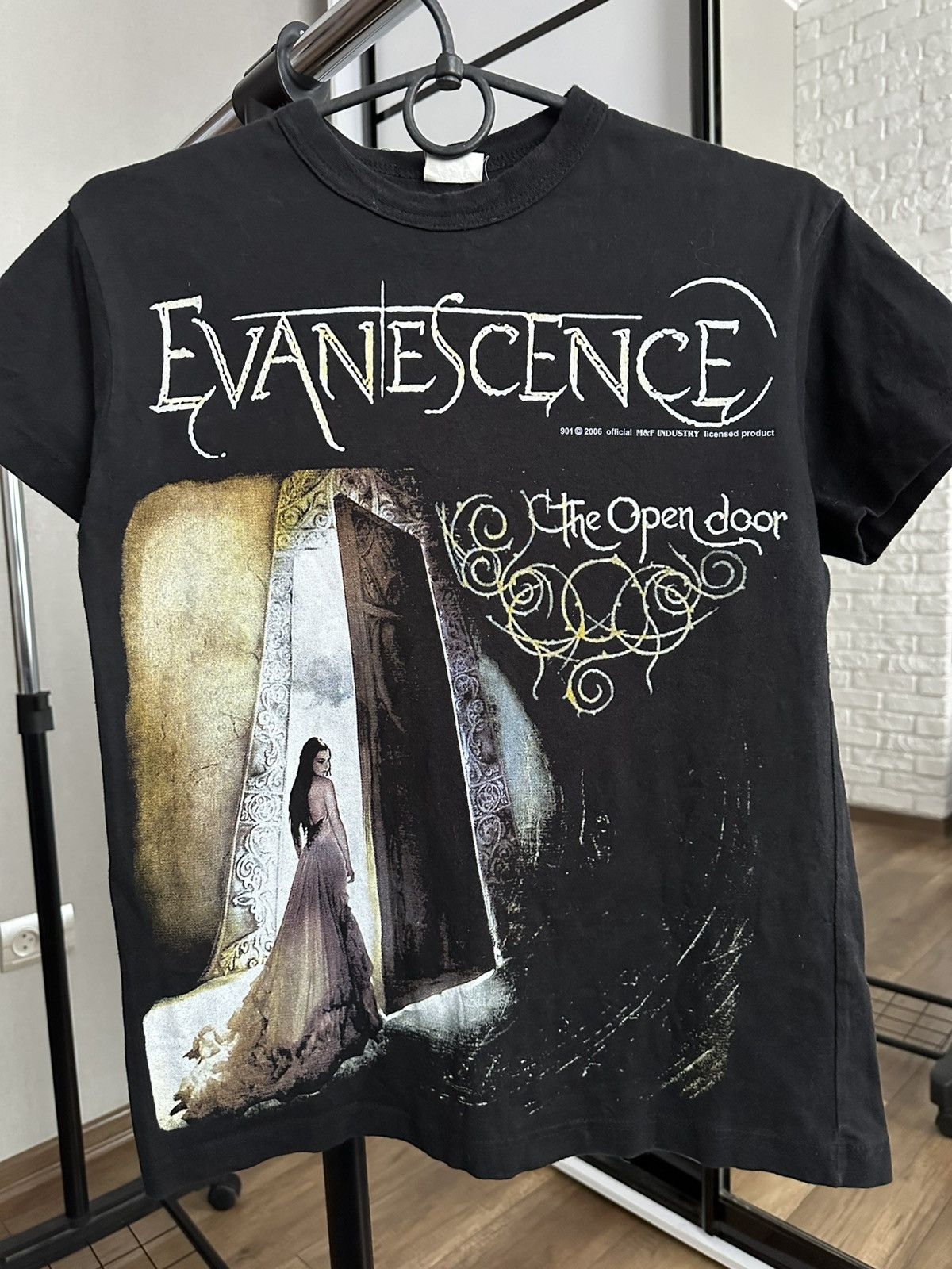 Band Tees 2006 Evanescence The Open Door Vintage Band T-Shirt Tee Size US S / EU 44-46 / 1 - 4 Thumbnail