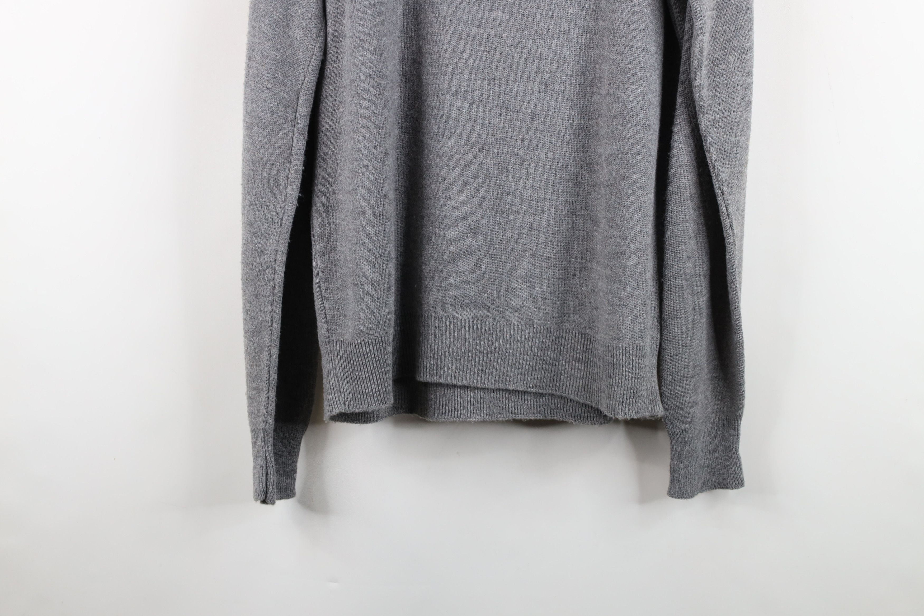 Vintage Vintage 70s Streetwear Knit V-Neck Sweater Heather Gray USA Size US L / EU 52-54 / 3 - 12 Thumbnail