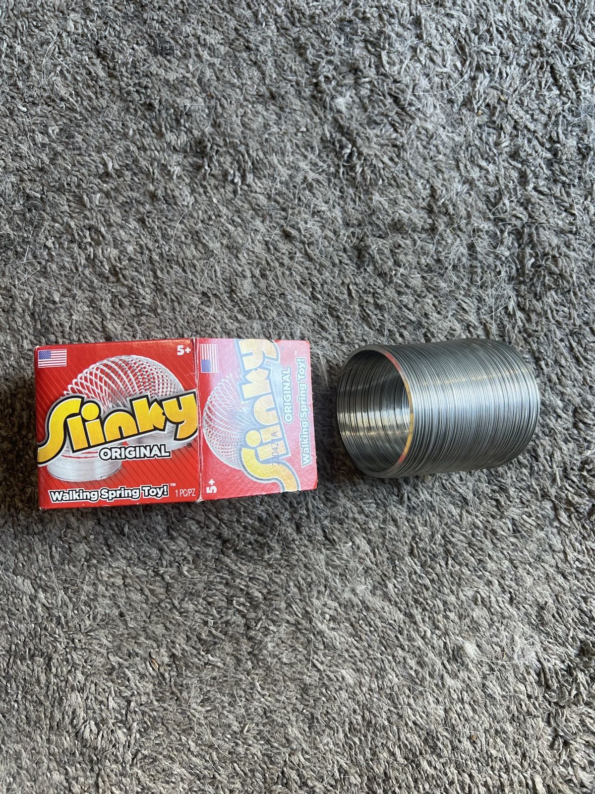 Hypebeast 2022 Just Play Original Slinky Walking Spring Toy Size ONE SIZE - 1 Thumbnail