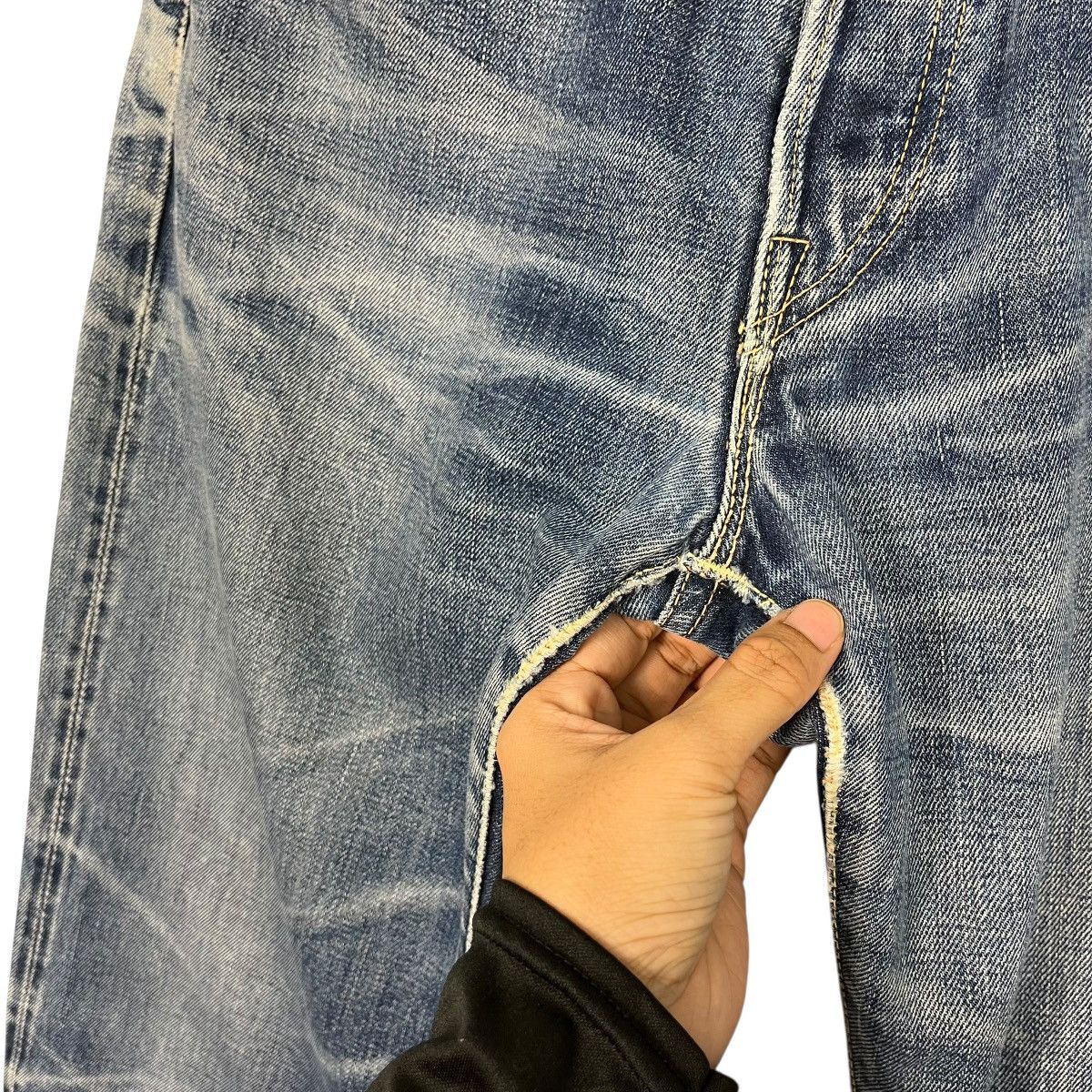 Levi's Vintage Levis Lot 47501 Selvedge Denim Jeans Size US 31 - 14 Thumbnail
