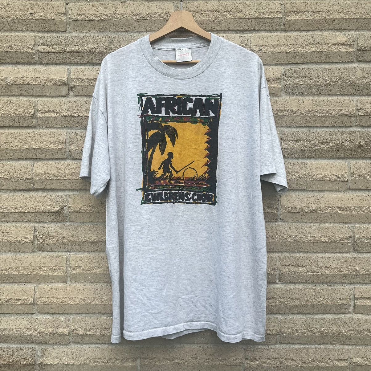 Vintage Vintage 90s African Children’s Choir Tribal Graphic T-shirt Size US XL / EU 56 / 4 - 1 Thumbnail