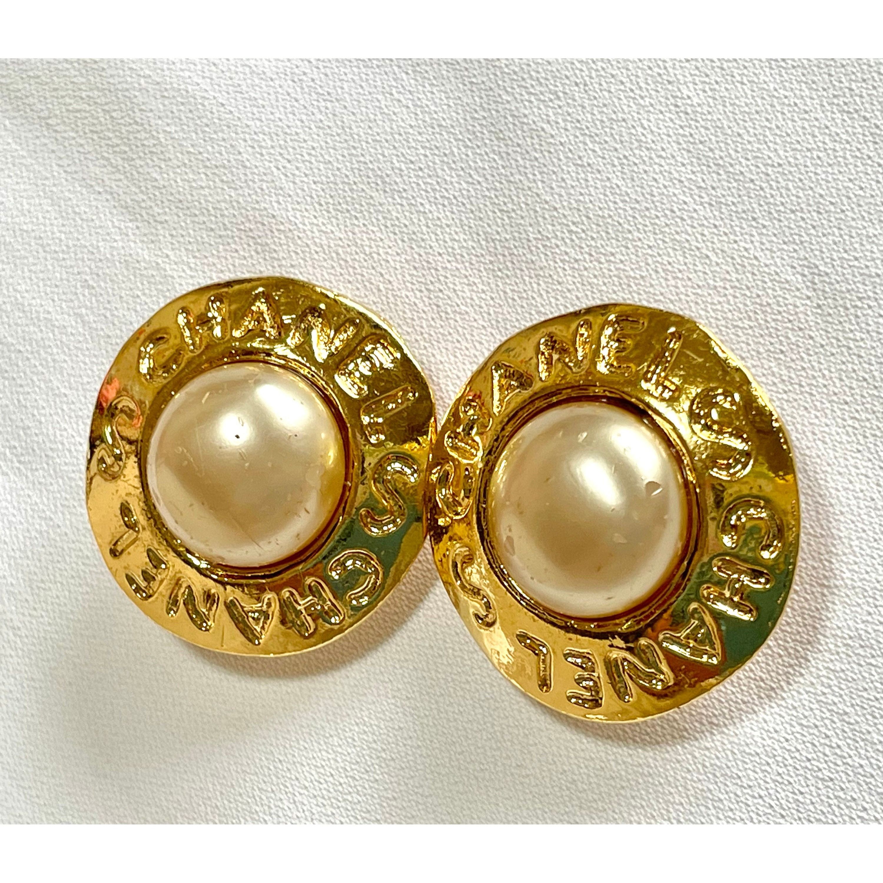 Chanel Vintage CHANEL golden round shape faux pearl earrings Size ONE SIZE - 4 Thumbnail