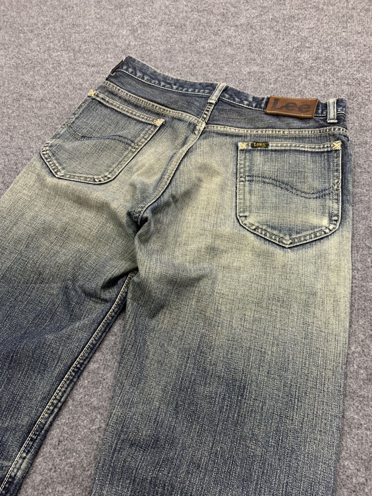 Lee VINTAGE LEE RIDER MUD WASHED. Size US 29 - 7 Thumbnail