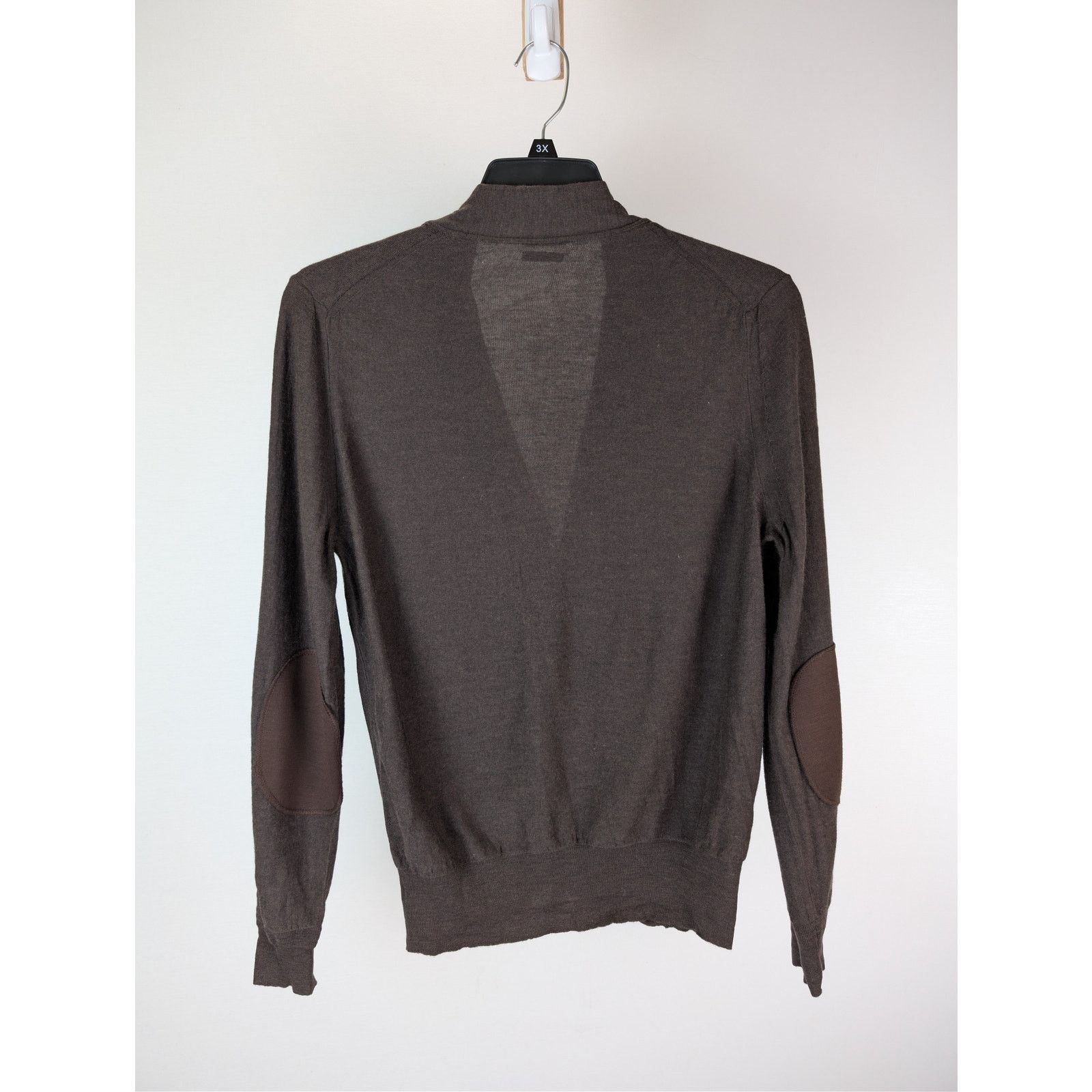 Tom Ford o1rshd1 CC20 V-Neck Cardigan is a dark brown Size US M / EU 48-50 / 2 - 9 Thumbnail