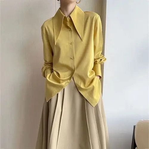 image of Vintage Women's Pointed Collar Blouses French Style in Yellow (Size Large)