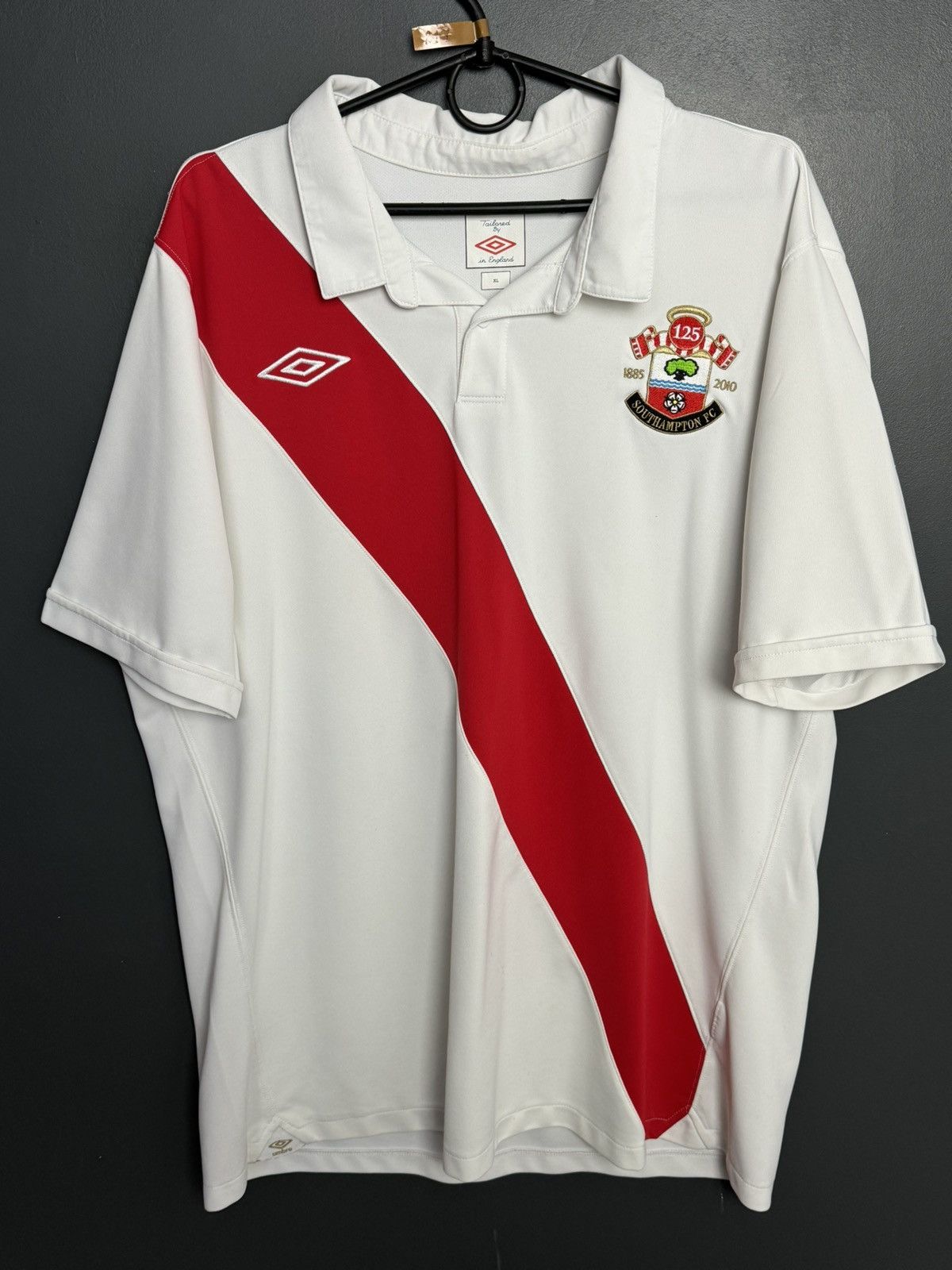 Umbro Southampton 10/11 Home Football Jersey Size US XL / EU 56 / 4 - 1 Thumbnail