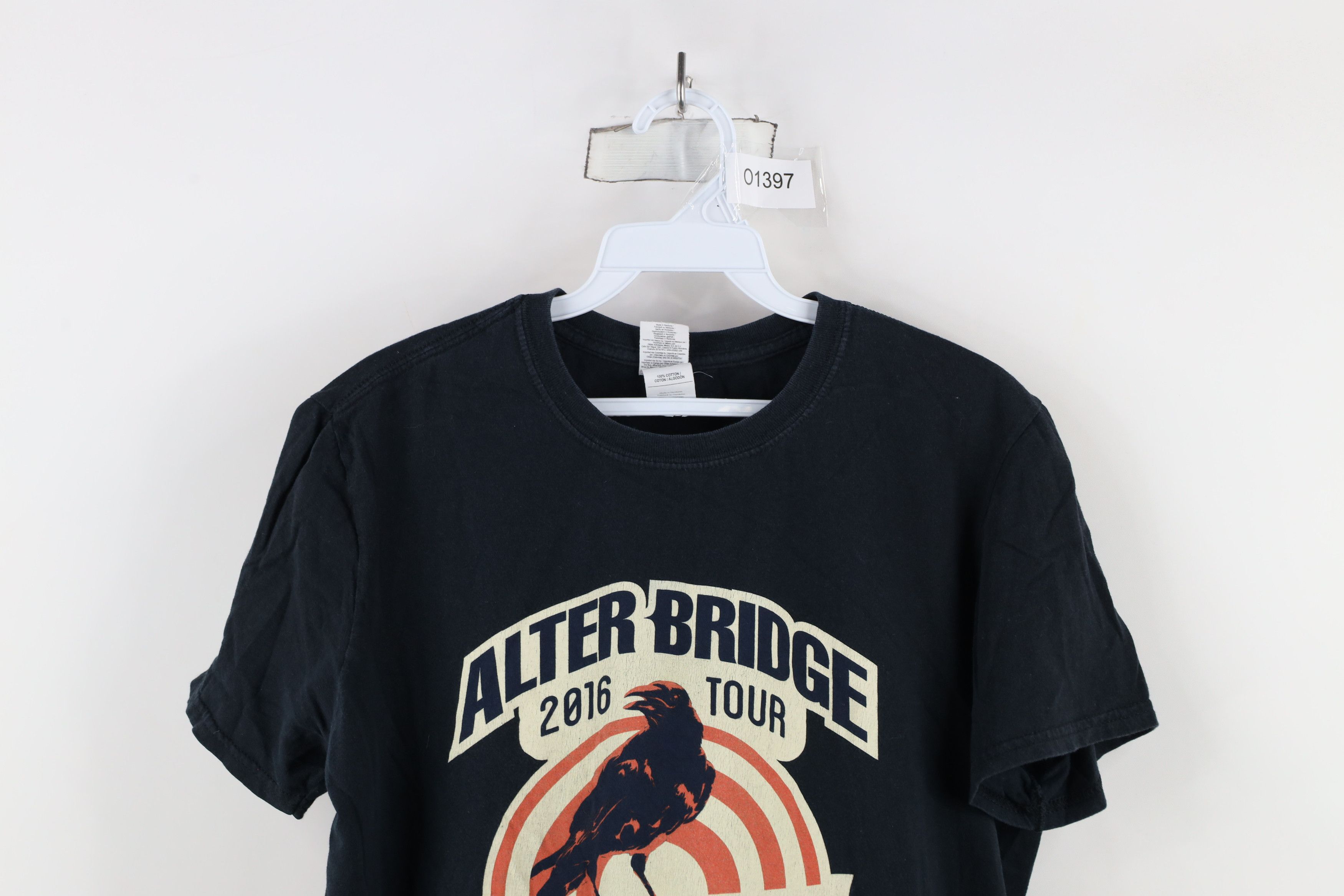 Vintage Vintage Y2K 2016 Tour Alter Bridge Band T-Shirt Black Cotton Size US M / EU 48-50 / 2 - 2 Thumbnail