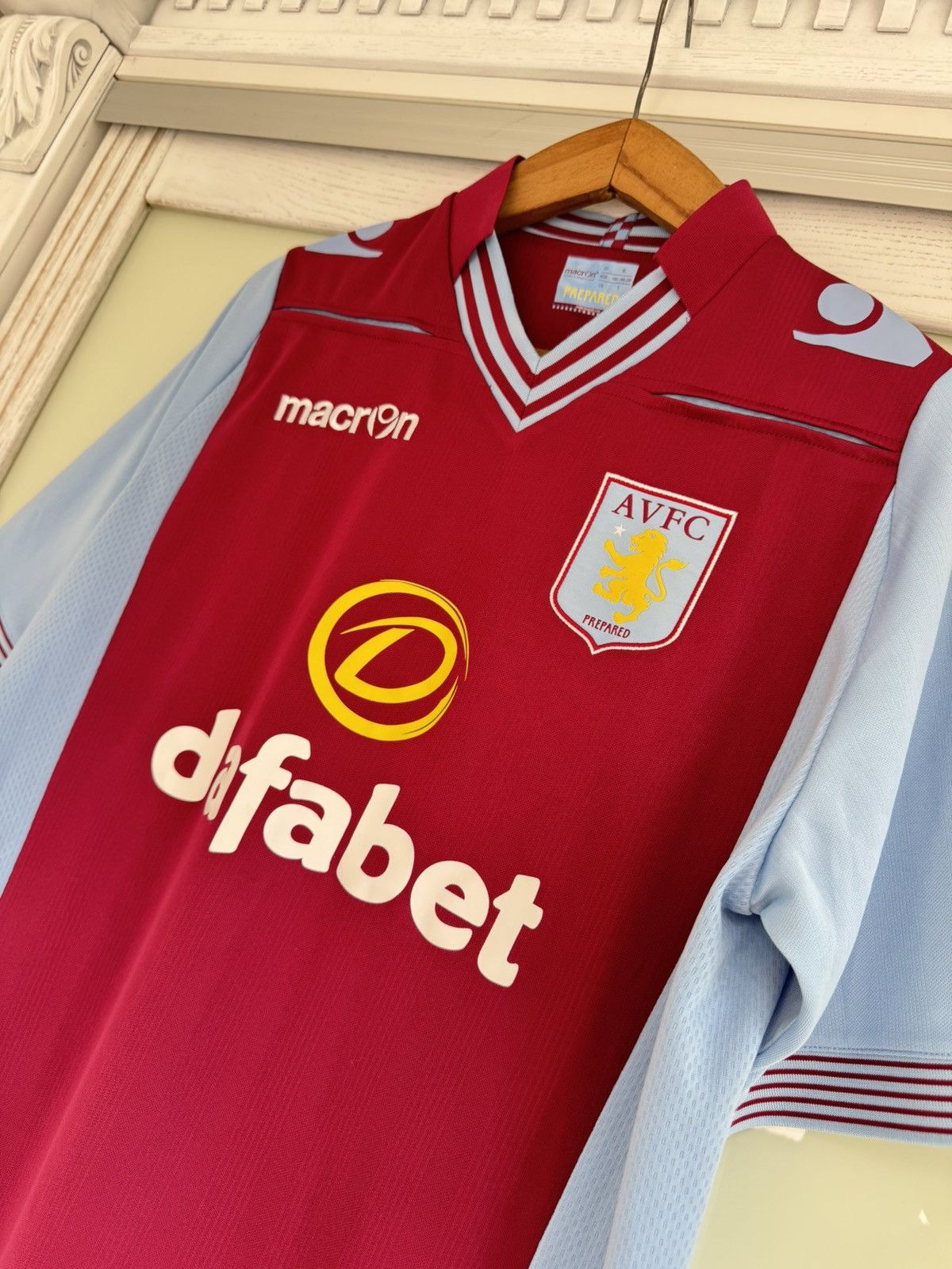 Macron Aston Villa 2013-2014 Home Soccer Jersey Football Kit Shirt Size US XL / EU 56 / 4 - 7 Thumbnail