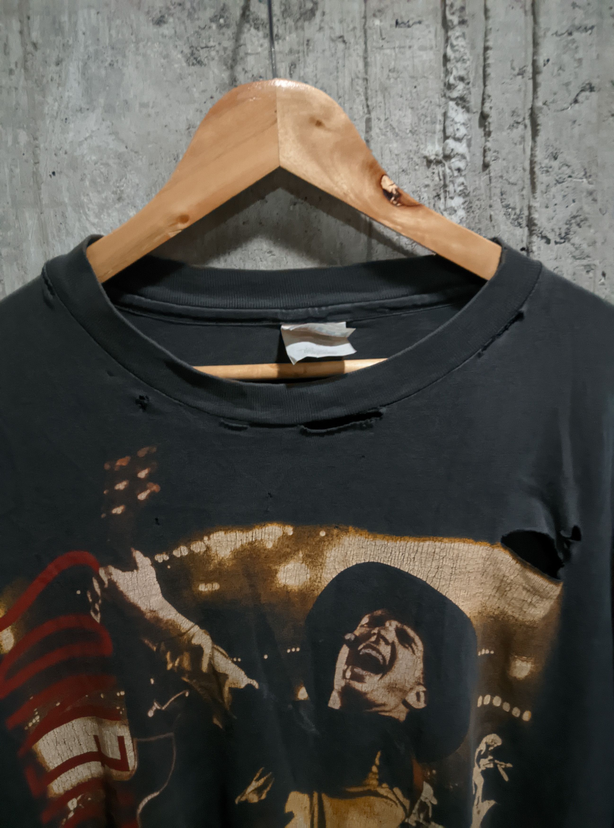 Band Tees Vintage 1996 thrashed grath Brooks sun faded erd Size US XL / EU 56 / 4 - 13 Thumbnail