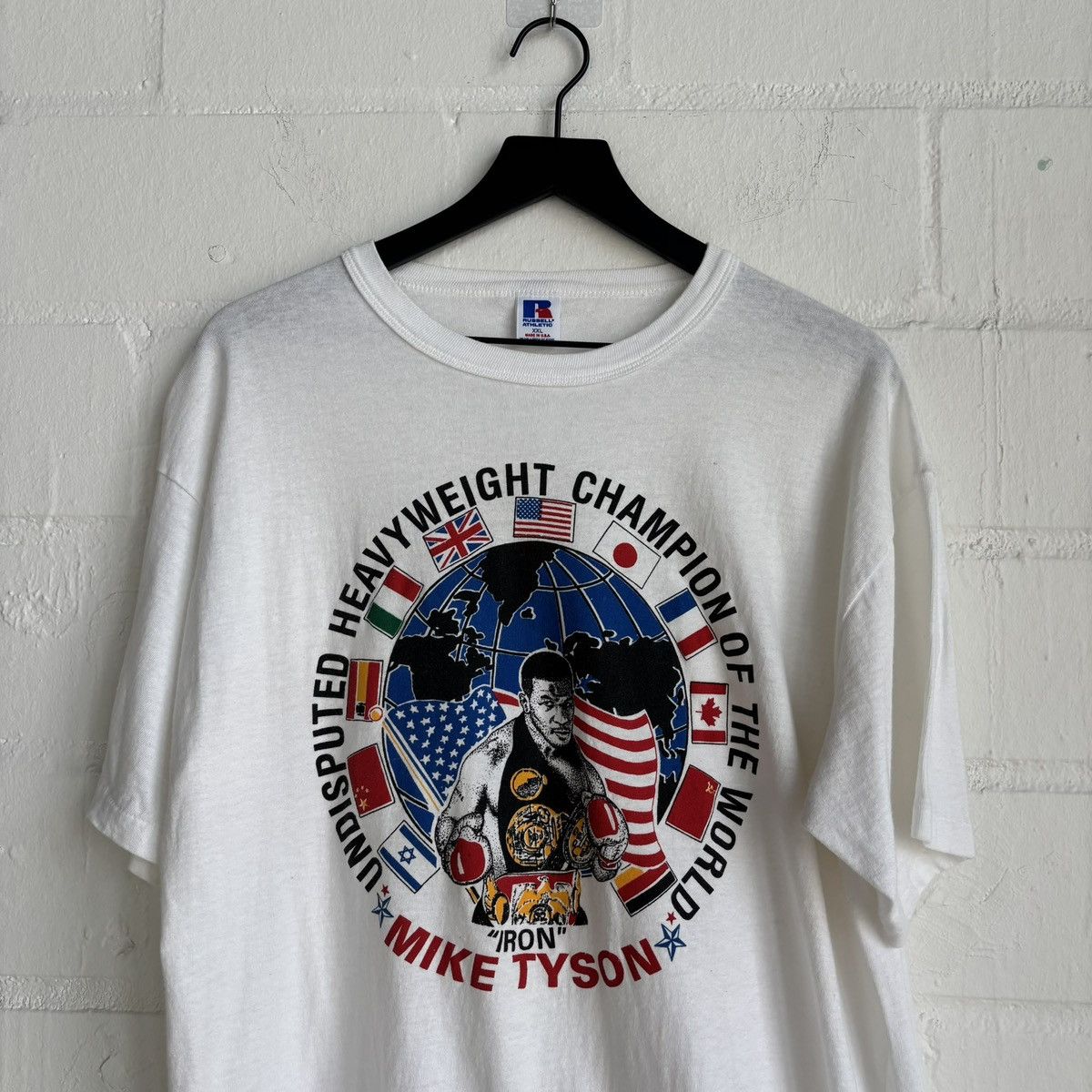 Vintage Vintage Mike Tyson “Undisputed World Champ” Tee Size US XL / EU 56 / 4 - 2 Thumbnail