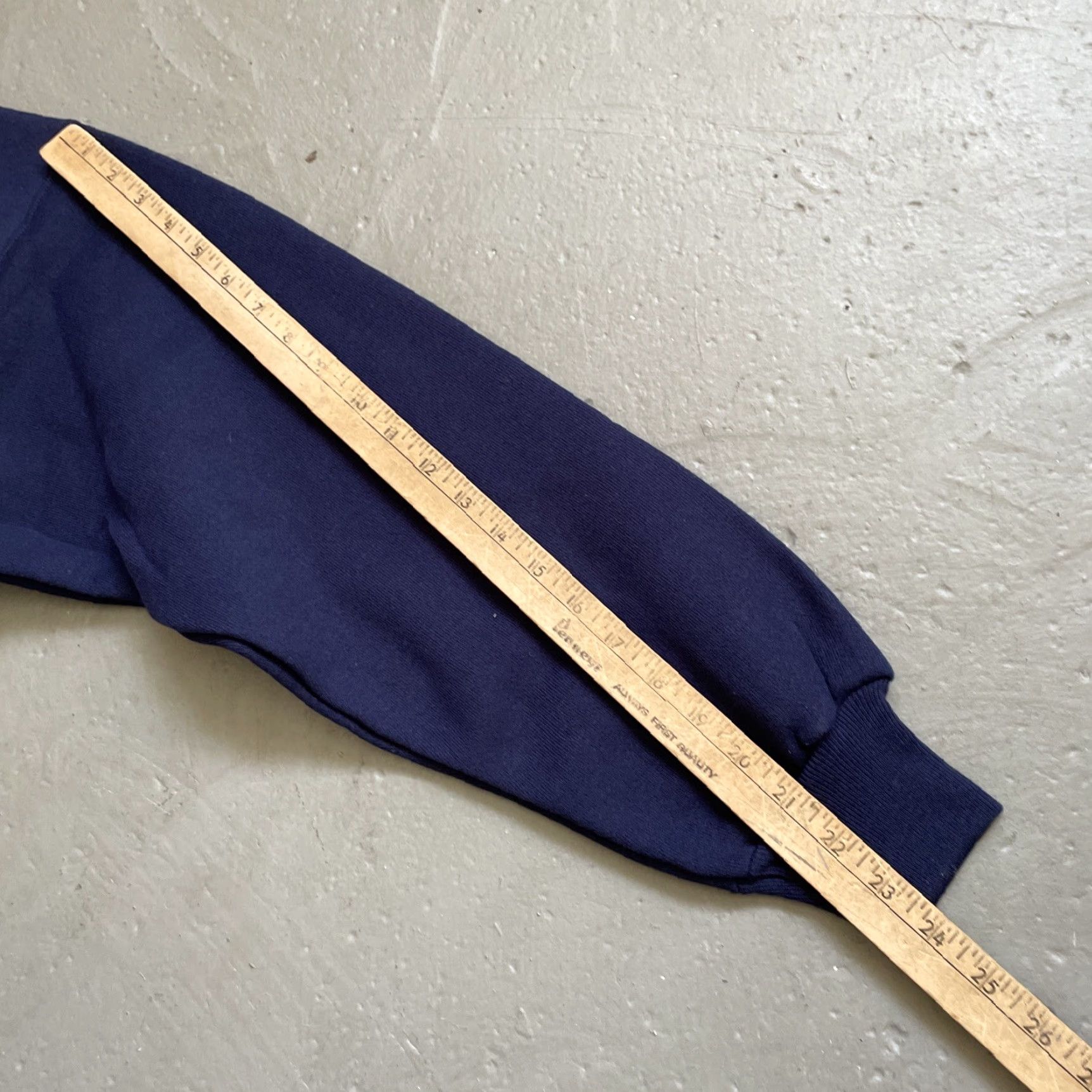 Hanes VINTAGE Hanes Sweatshirt Shirt Unisex Adults M Blue 1980s 1990s USA Jail Prison Rehab Crimin(al) NWOT M Size US M / EU 48-50 / 2 - 7 Thumbnail