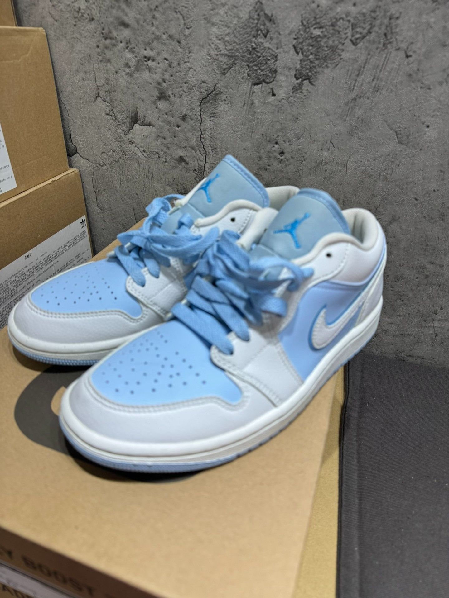 Nike Nike Blue Lowtop Sneakers 37 Women Size US 6.5 / IT 36.5 - 1 Thumbnail