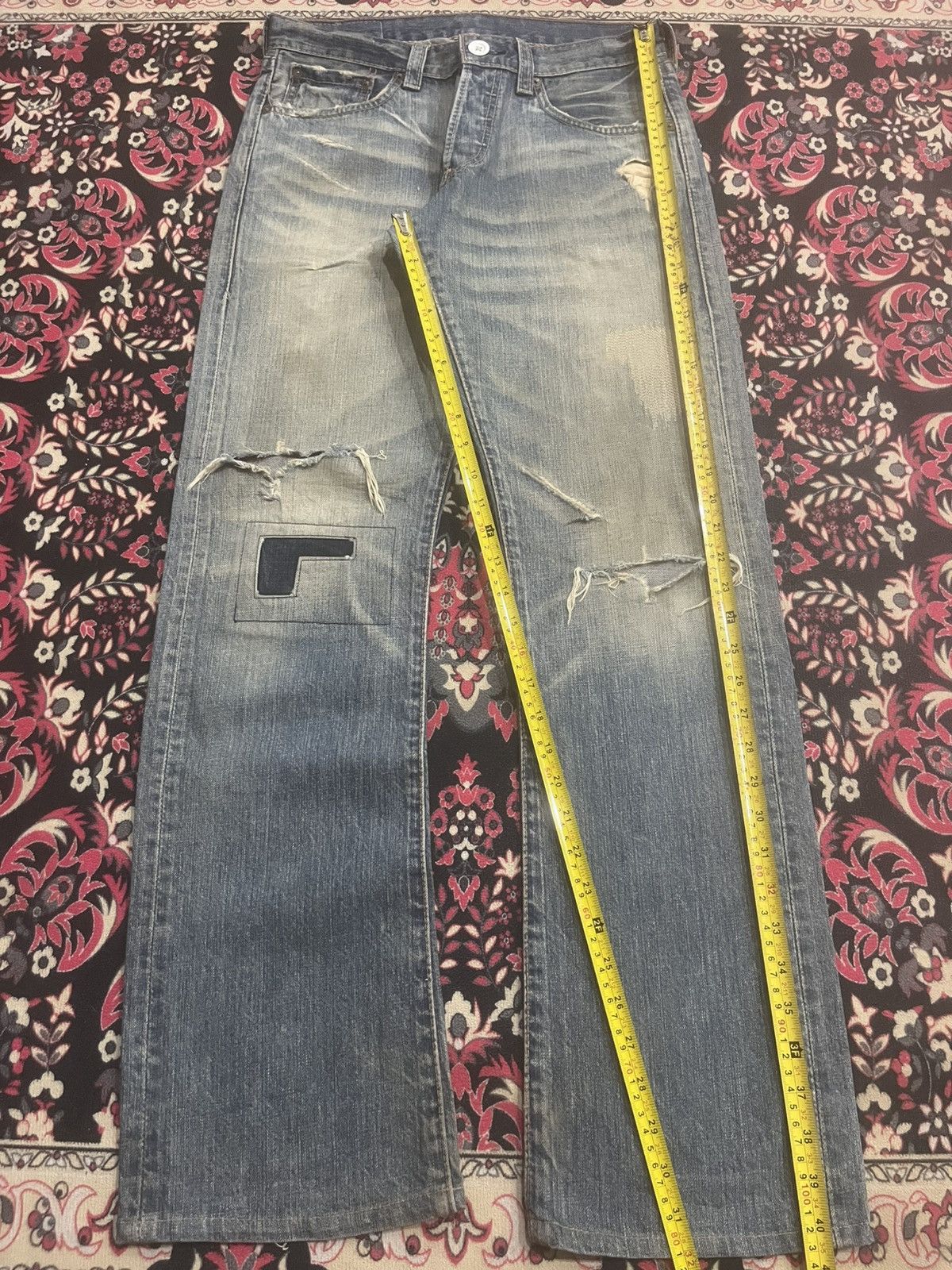 Levi's Y2K Levi’s 507 Blue Faded Washed Distressed Patches Jeans Size US 29 - 12 Thumbnail