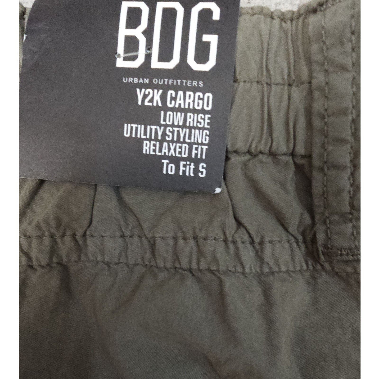 Urban Outfitters BDG Women’s Khaki Y2K Cargo Pants Size Small Size 28" / US 6 / IT 42 - 8 Thumbnail