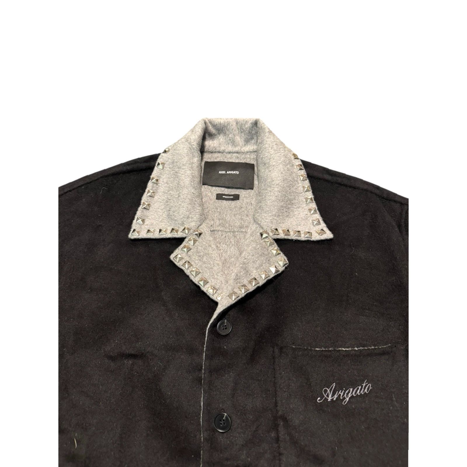 Axel Arigato AXEL ARIGATO Mens Shirt Holiday Dusty Black/ Grey Short Sleeve Wool Blend M Regular Button-Up Chest Pocket Casual Travel 80s Shirt Mens Size US M / EU 48-50 / 2 - 4 Thumbnail
