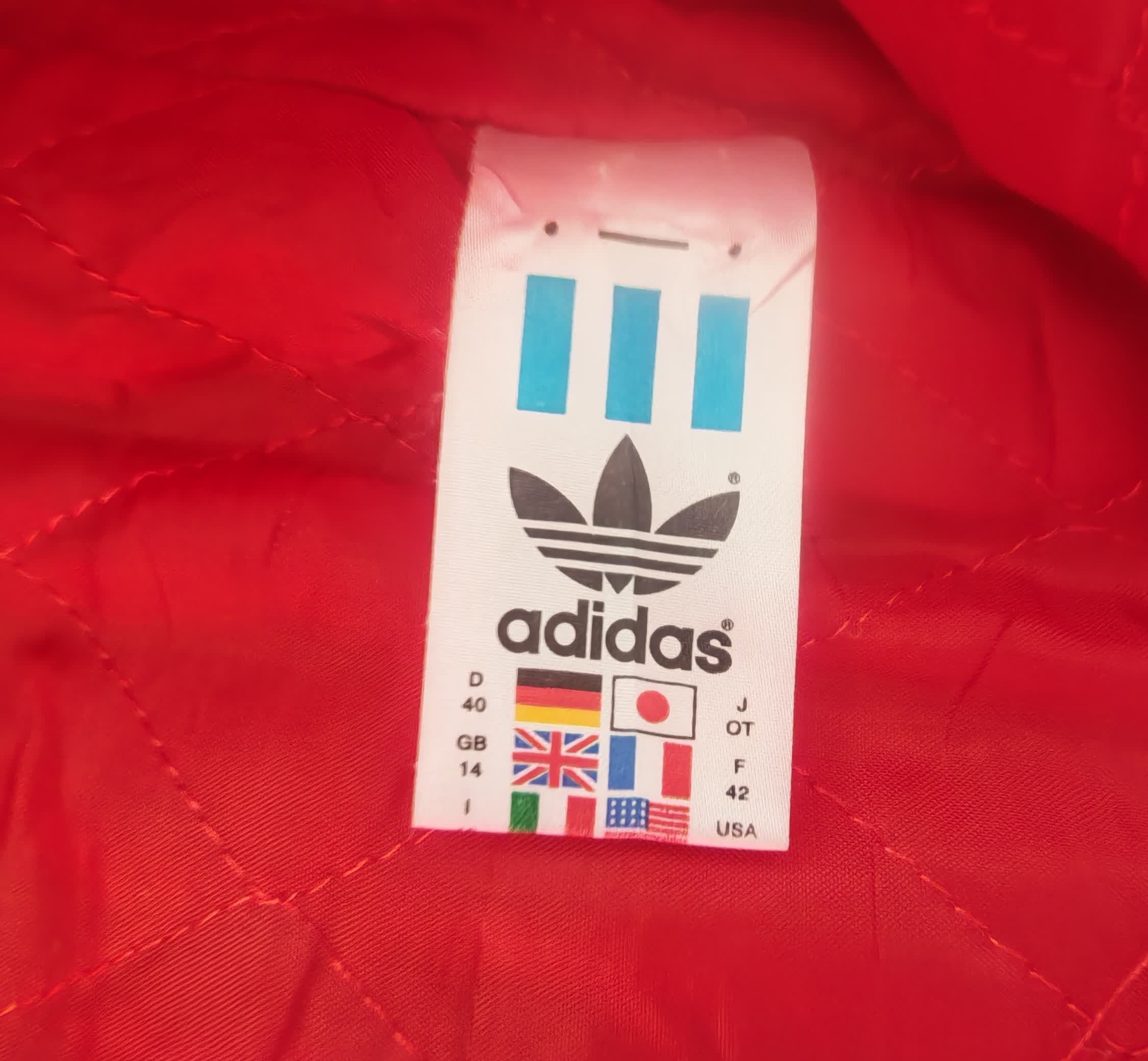 Adidas Adidas Originals Vintage Trefoil Quilted Jacket Red Size M Size US M / EU 48-50 / 2 - 8 Thumbnail