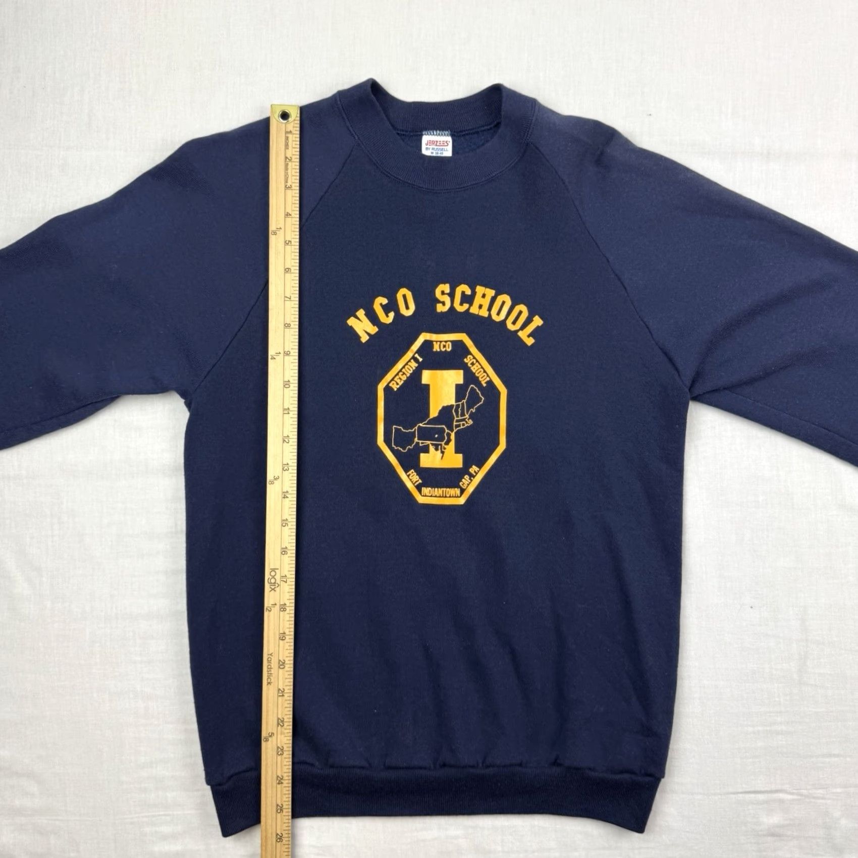 Jerzees VINTAGE NCO School Army Sweatshirt Men's Medium Blue Jerzees 80s USA Army 1980s Pullover Crew Neck Regular - Mens Tools: Navy? Size US M / EU 48-50 / 2 - 5 Thumbnail