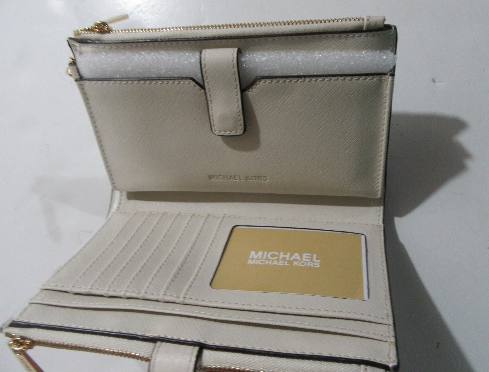 Michael Kors Michael Kors Jet Set Travel Double Zip Leather Wallet Ecru Size ONE SIZE - 4 Thumbnail
