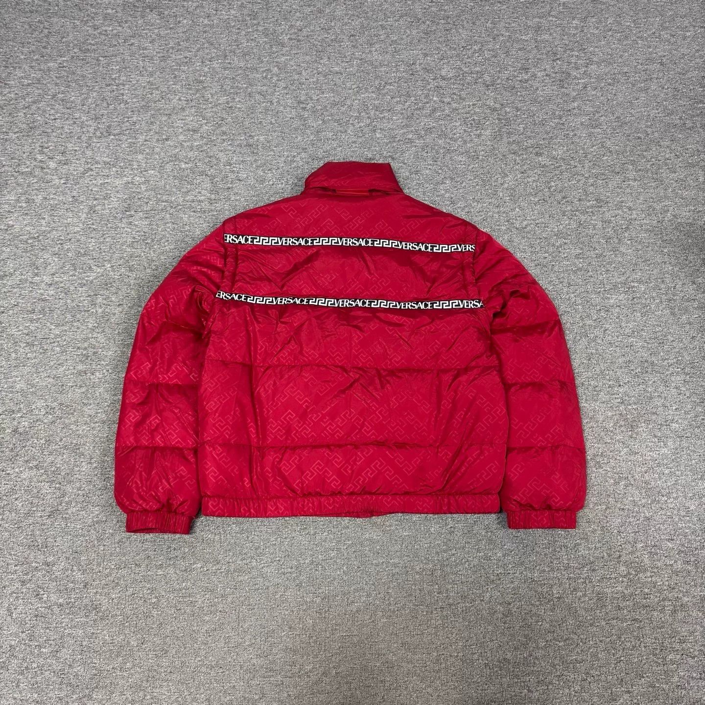 Versace Versace Subtle AlloverPrint Zip Sleeves Red Puffer Coat L Size US L / EU 52-54 / 3 - 2 Thumbnail