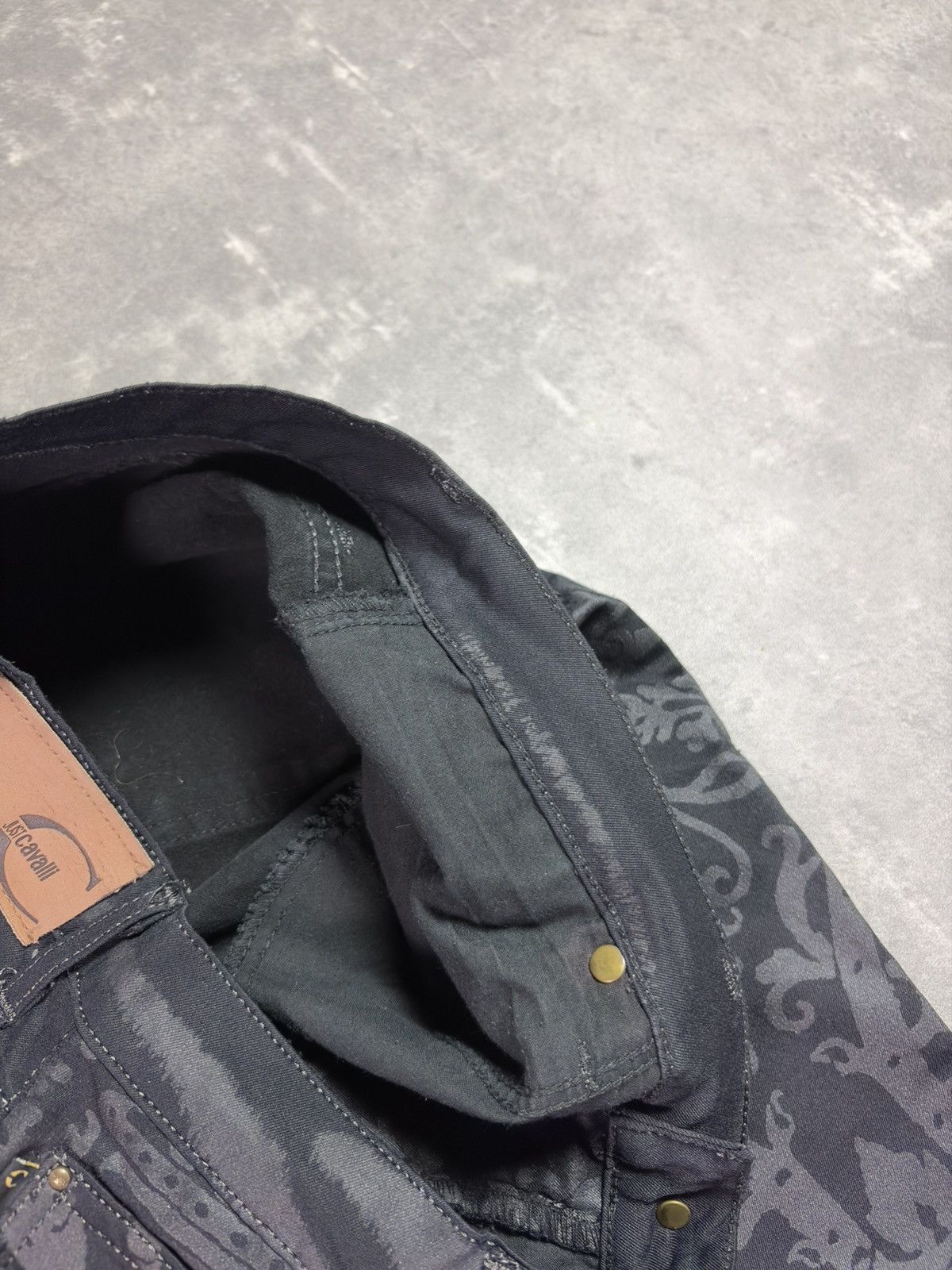 Just Cavalli 00s Just Cavalli Baroque Animal Flared Denim Jeans 30 Rare Size US 30 / EU 46 - 9 Thumbnail