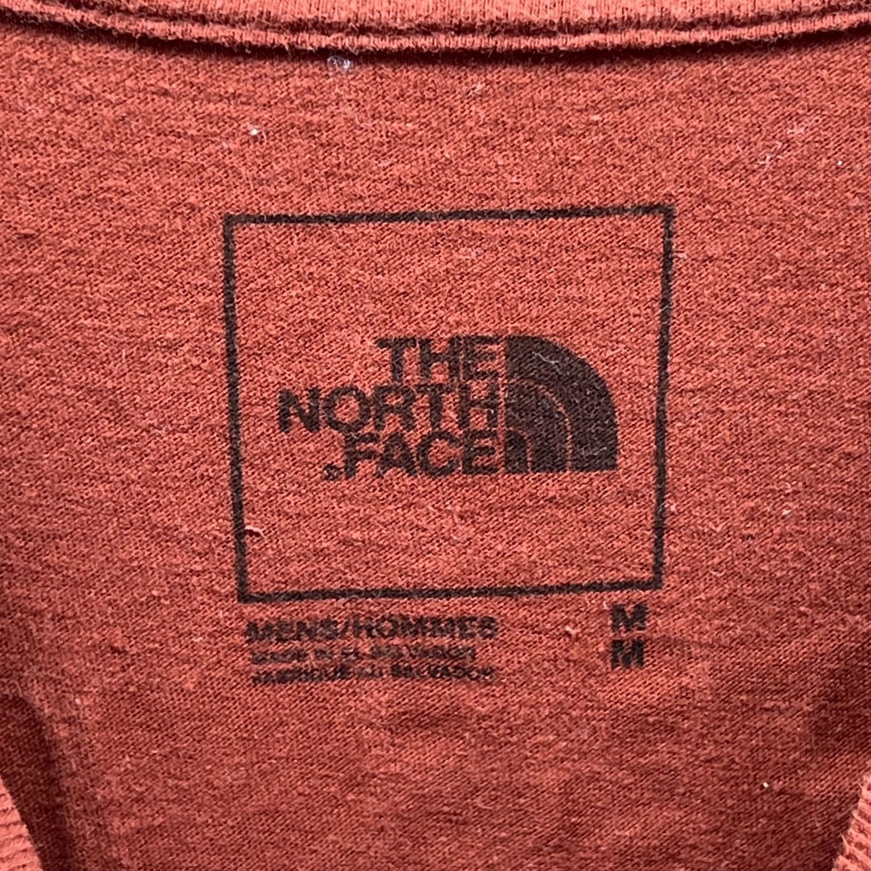 The North Face The North Face Shirt Mens M Red Small Logo Tagless Tee Outdoor Casual Shirt Size US M / EU 48-50 / 2 - 2 Thumbnail
