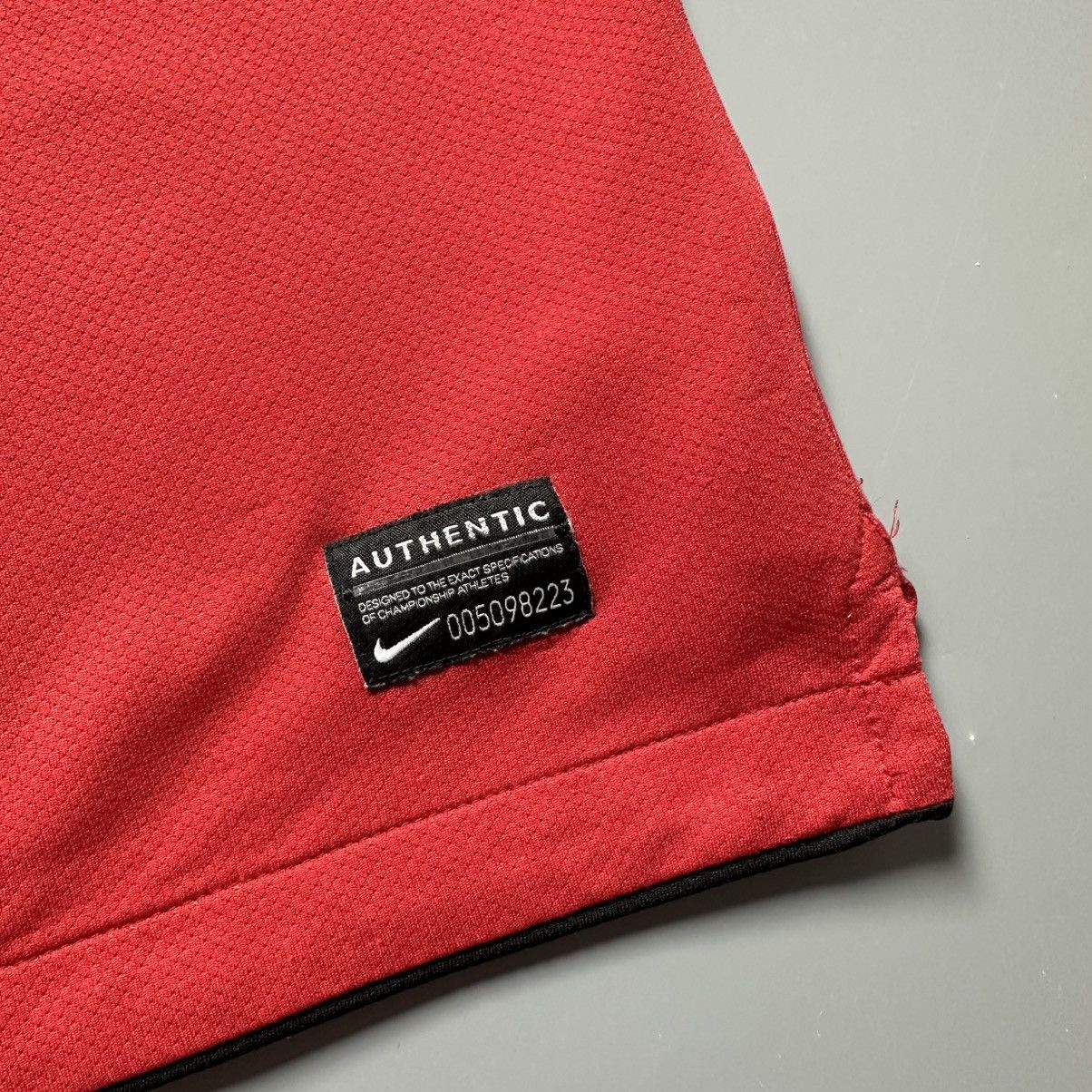 Nike MAN UNITED NIKE 2010/2011 FOOTBALL HOME JERSEY #9 BERBATOV Size US L / EU 52-54 / 3 - 8 Thumbnail