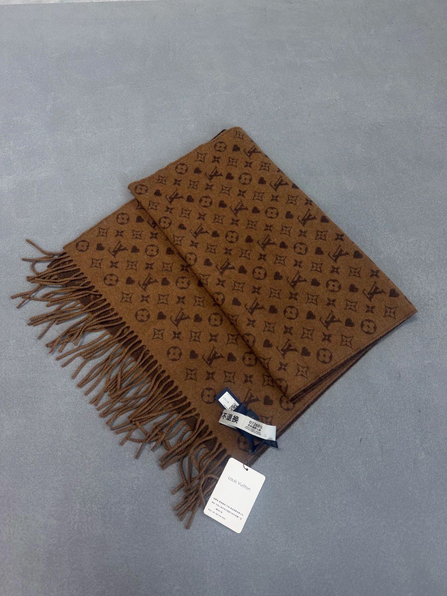 Louis Vuitton LV Game On Cashmere Fringe Print Brown Warm Scarf Size ONE SIZE - 3 Thumbnail