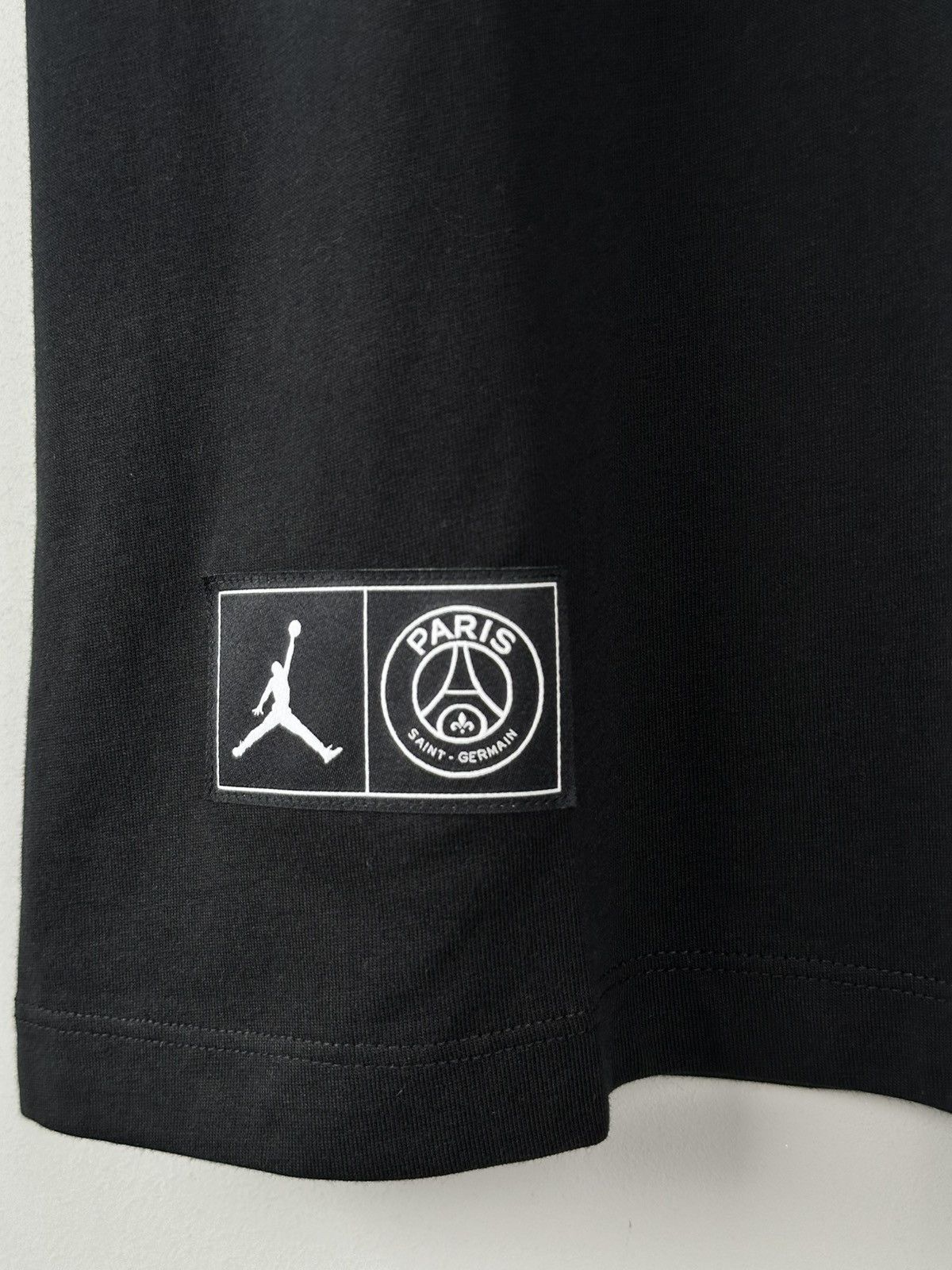 Jordan Brand × Nike Nike Jordan Psg Logo Tee Size US L / EU 52-54 / 3 - 3 Thumbnail