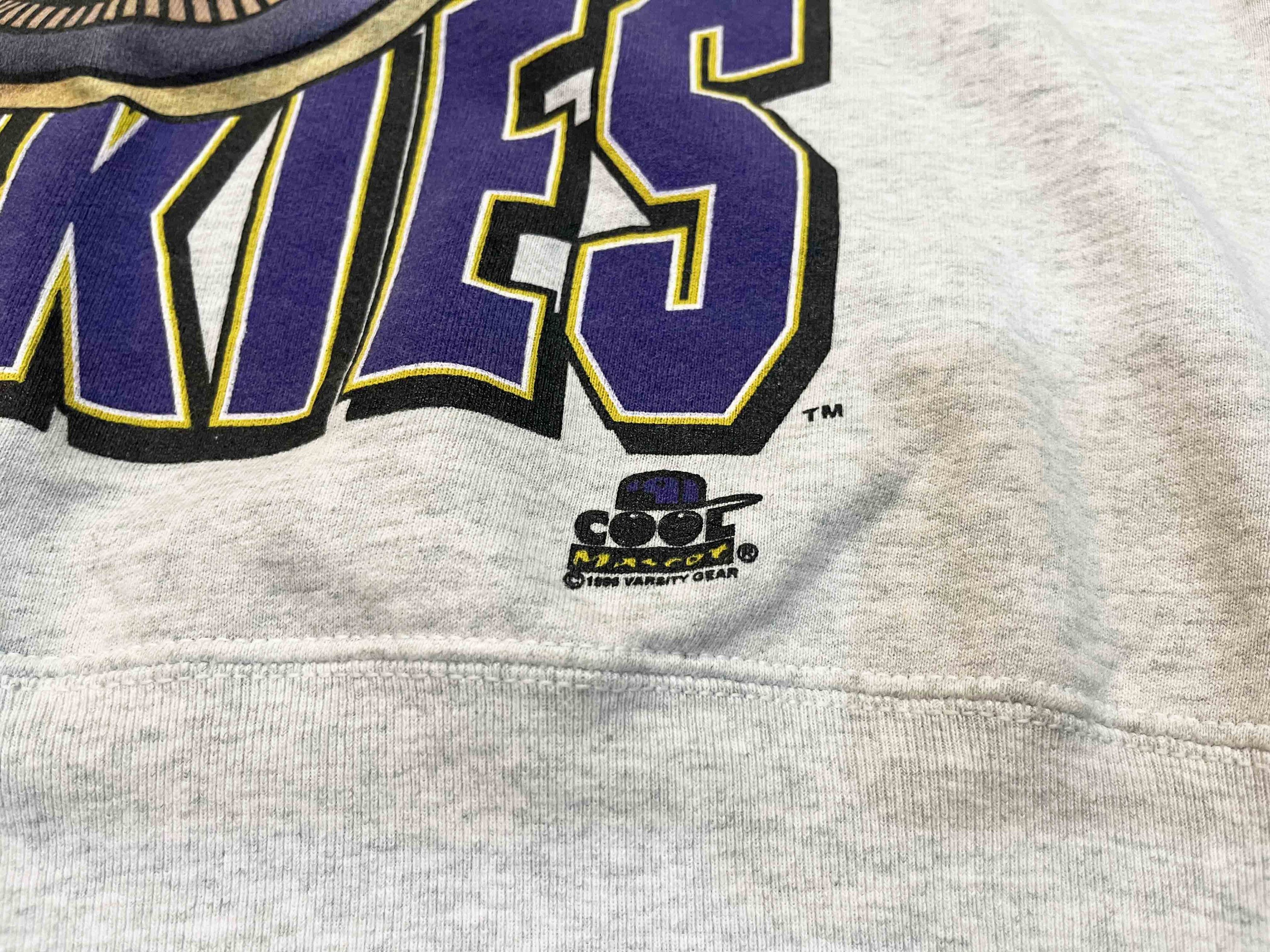 NCAA × Vintage Vintage 1996 NCAA Washington Huskies Crewneck Sweatshirt Size US L / EU 52-54 / 3 - 5 Thumbnail