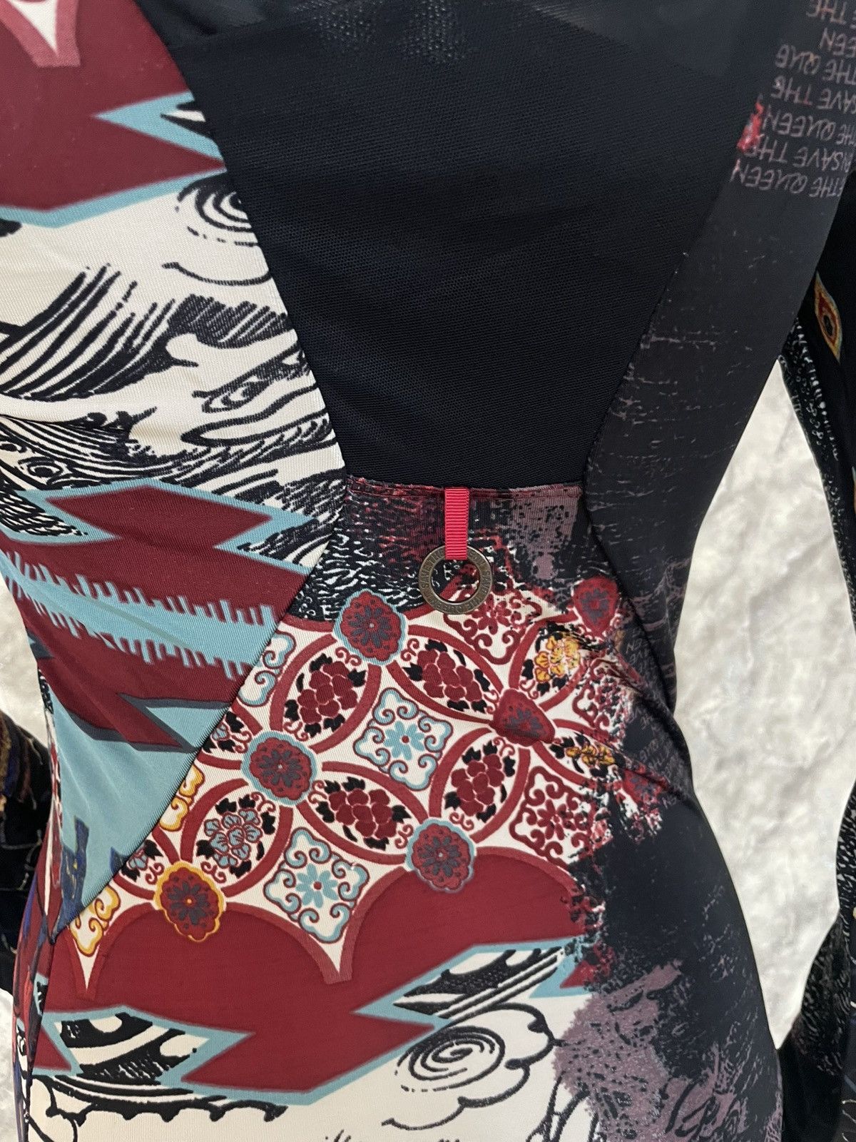 Japanese Brand × Vintage Save The Queen Women's Mesh Y2K Top Medieval Battle Print S Size S / US 4 / IT 40 - 11 Thumbnail