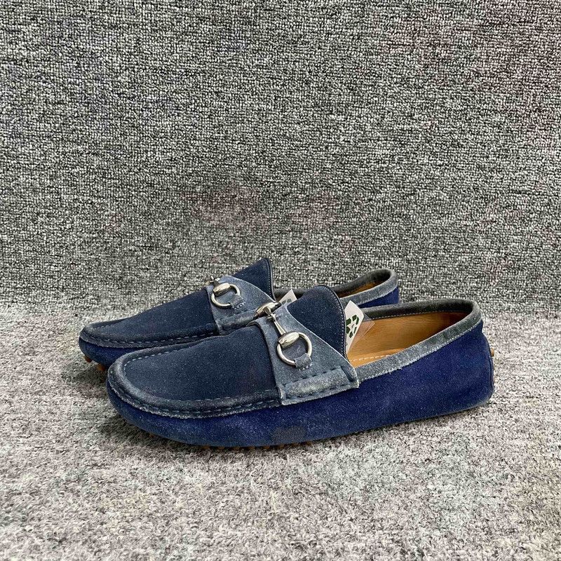 Gucci Gucci Navy Blue Suede Loafers with Silver Buckle 0079 Size US 9.5 / EU 42-43 - 1 Thumbnail