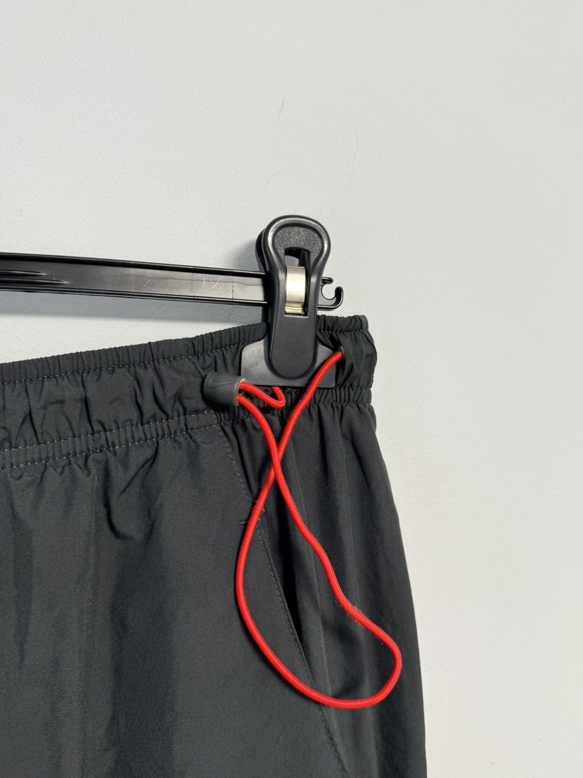 Nike Nike Vintage Nylon Pants Y2K style Hype 90’s Size US 32 / EU 48 - 9 Thumbnail
