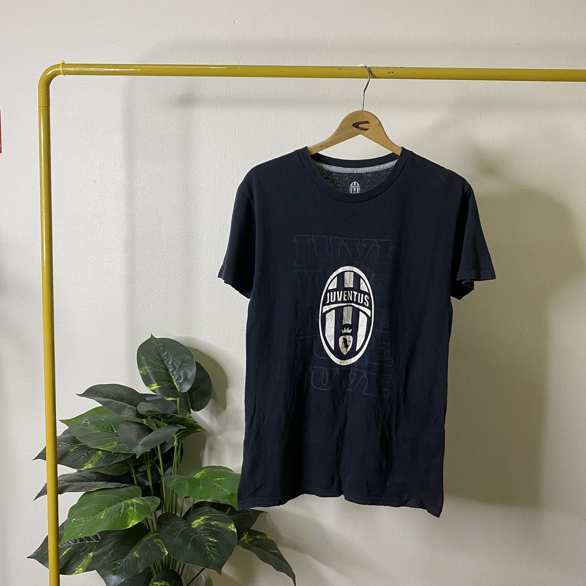 Other Y2K Juventus FC Serie A Official Merchandise Tee Blokecore Size US S / EU 44-46 / 1 - 1 Thumbnail