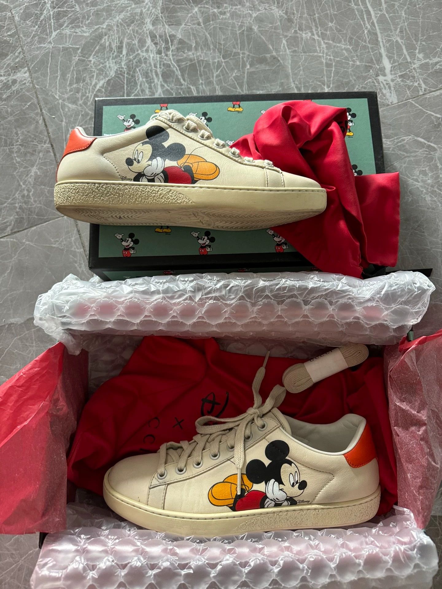 Gucci Gucci Ace Disney Mickey Distressed Cream 37 Size US 6.5 / IT 36.5 - 9 Thumbnail