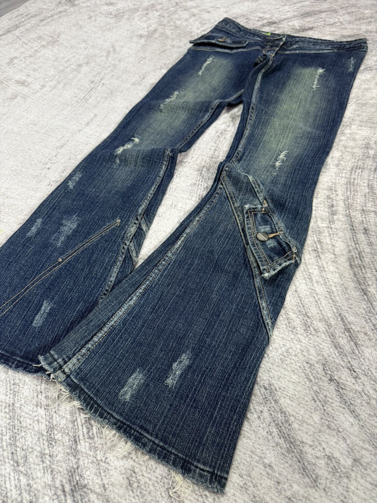 Japanese Brand × Le Grande Bleu (L.G.B.) × Tornado Mart GHC Deconstructed Panel Green Mud Wash Low Rise Flared Jeans Size US 27 - 14 Thumbnail