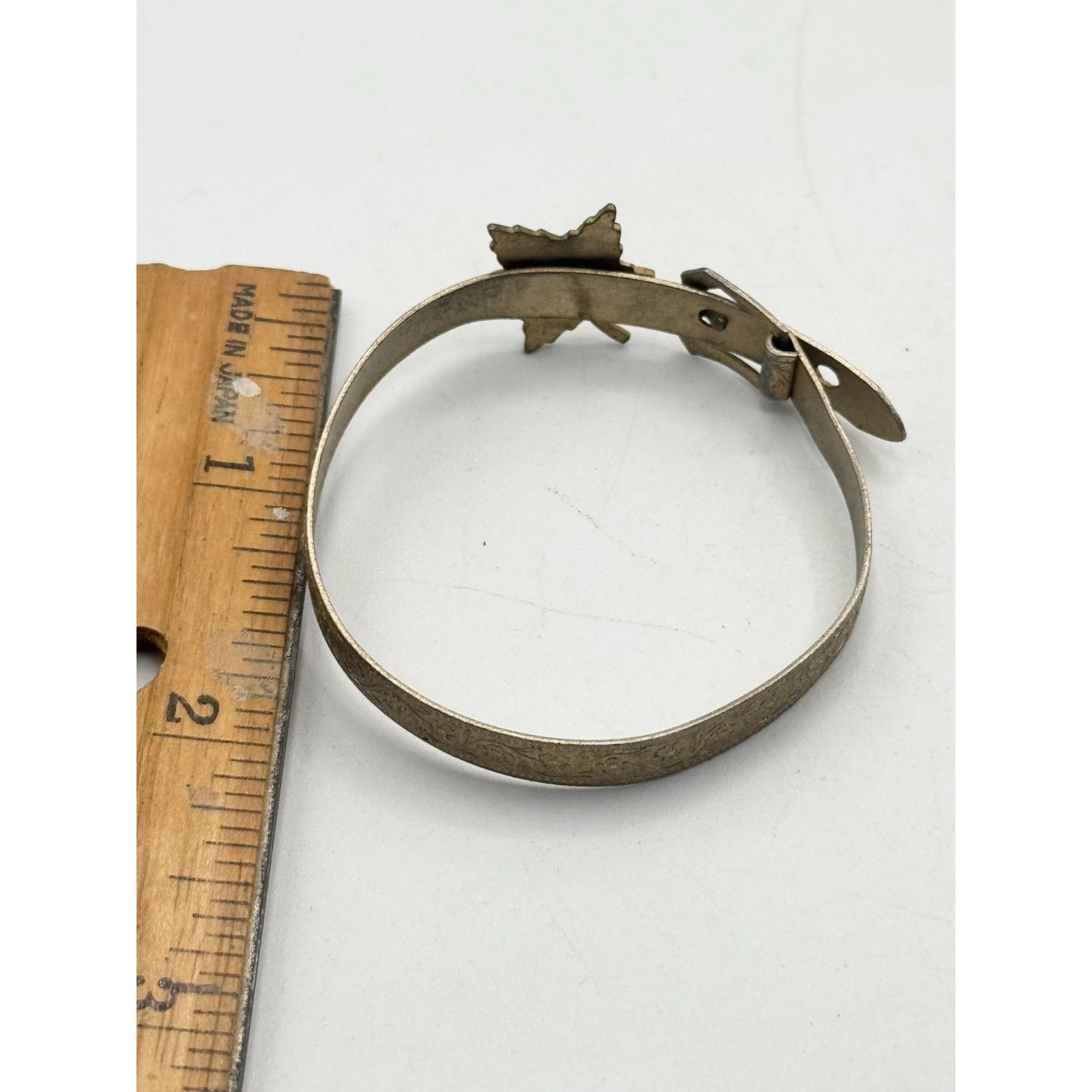 Vintage Vintage estate Niagara Falls Enamel Maple Leaf Buckle Bangle Size ONE SIZE - 5 Thumbnail
