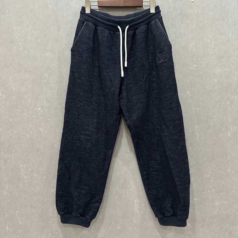 Louis Vuitton Louis Vuitton size m Letter Logo knit drawstring pants Size US 28 / EU 44 - 1 Thumbnail
