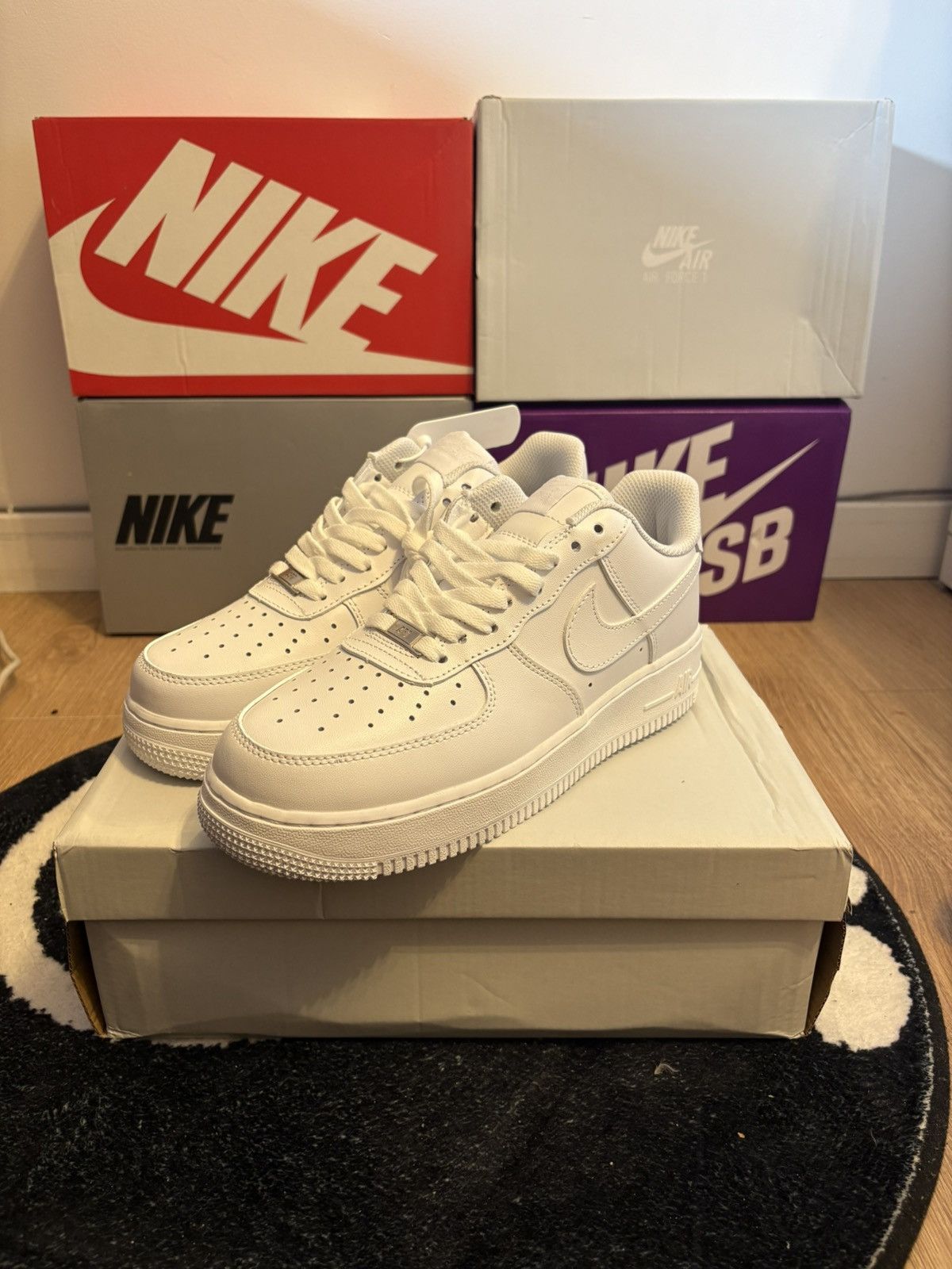 Nike Nike Air Force 1 Size US 8 / EU 41 - 1 Thumbnail