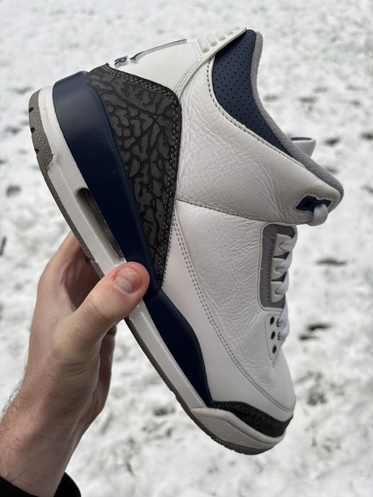 Jordan Brand Air Jordan 3 Retro Midnight Navy 2023 Size 11.5 Size US 11.5 / EU 44-45 - 1 Thumbnail