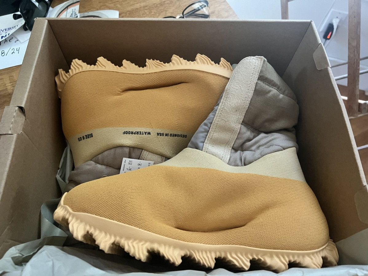 adidas gazelle silver green womens Adidas Yeezy Boost 350 “2021” – NU2U Luxury Consignment main image 0