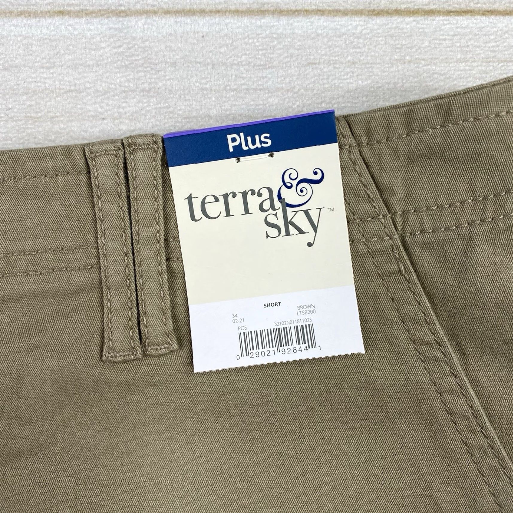 Vintage Terra & Sky Shorts Womens 16W Tan Button Pockets Stretch Khaki NWT Shorts Womens 16W Tan Button Up Cuffed Pockets Stretch Khaki NWT Size 38" / US 16 / IT 52 - 3 Thumbnail