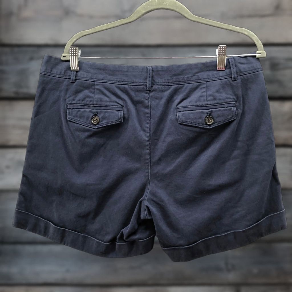 Banana Republic VINTAGE? no → Banana Republic City Chino Shorts Womens 12 Navy Blue Stretch Roll Cuff Mid Rise graphic? Size 34" / US 12 / IT 48 - 1 Thumbnail